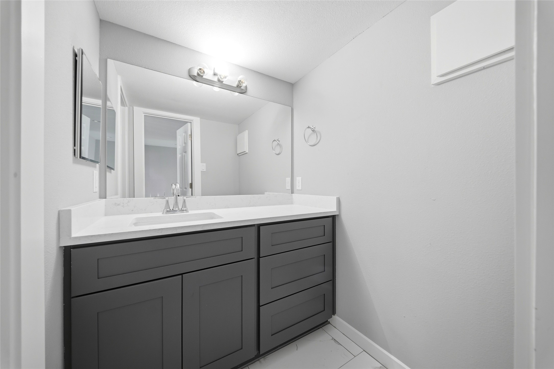 2800 Jeanetta Street 1602 Property Photo 11