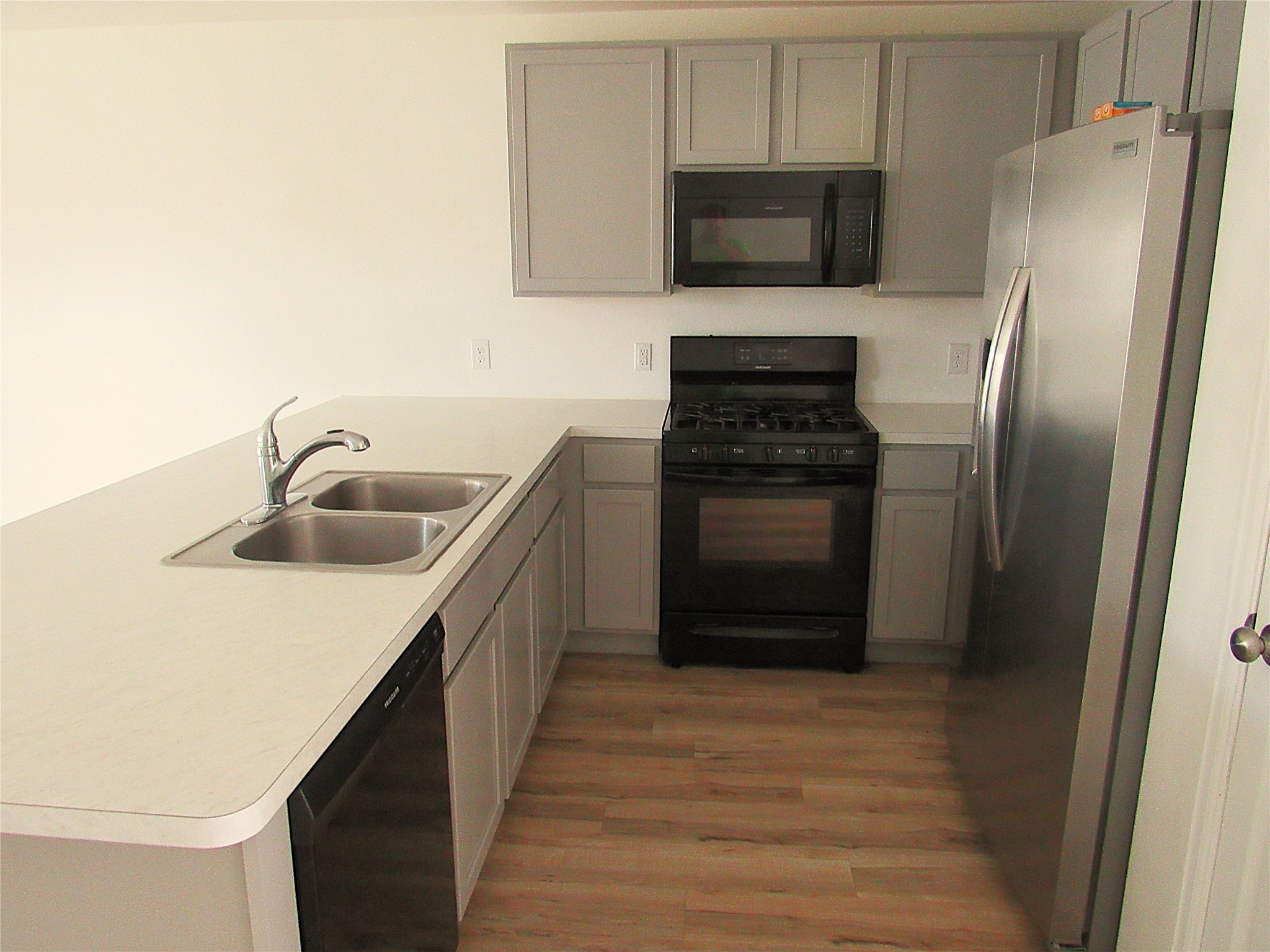 8831 Bar Harbor Drive Property Photo 4