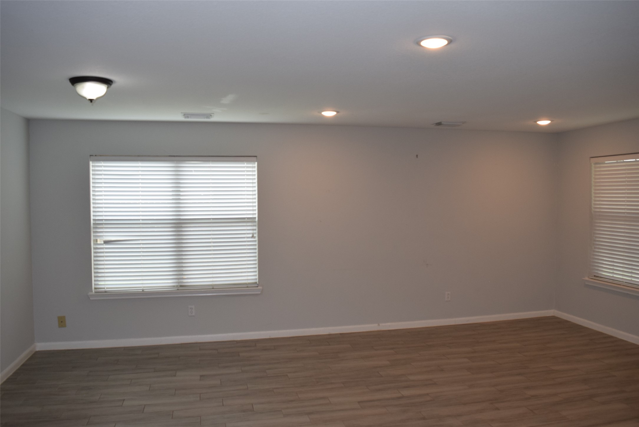 15510 Liberty Bluff Drive Property Photo 3