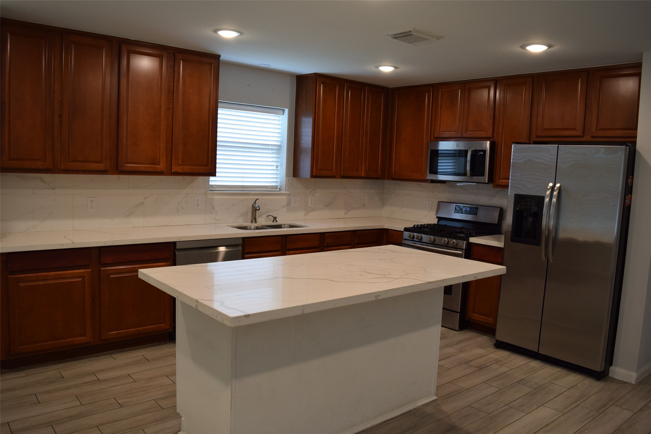 15510 Liberty Bluff Drive Property Photo 8