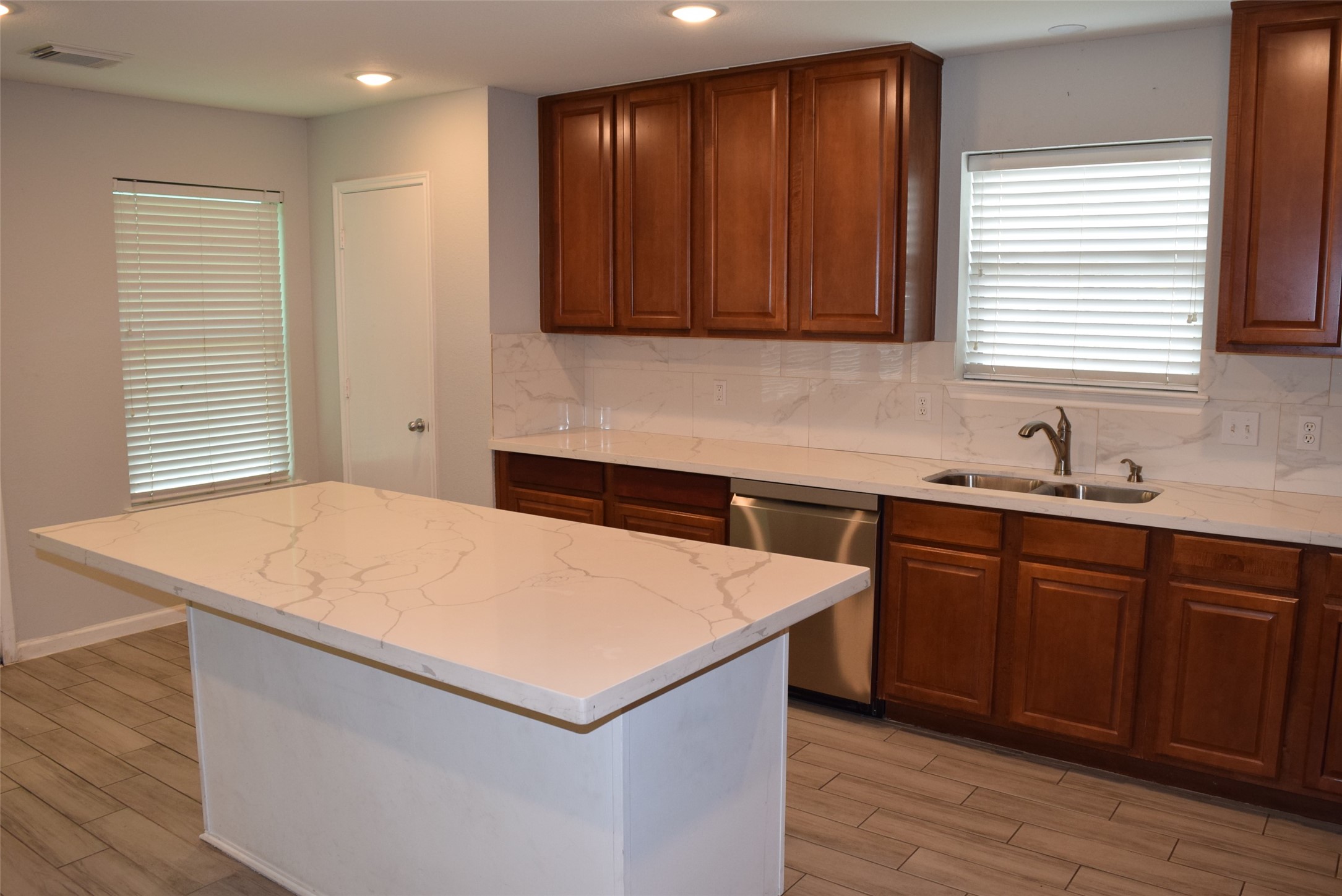 15510 Liberty Bluff Drive Property Photo 10