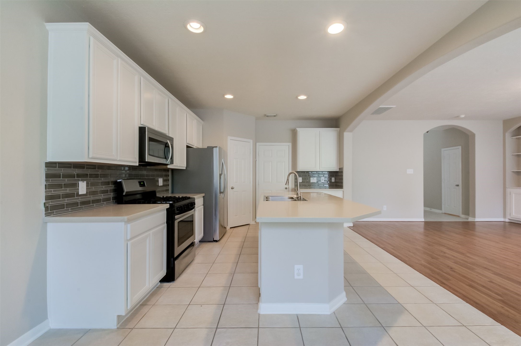 115 W Burberry Circle Property Photo 8