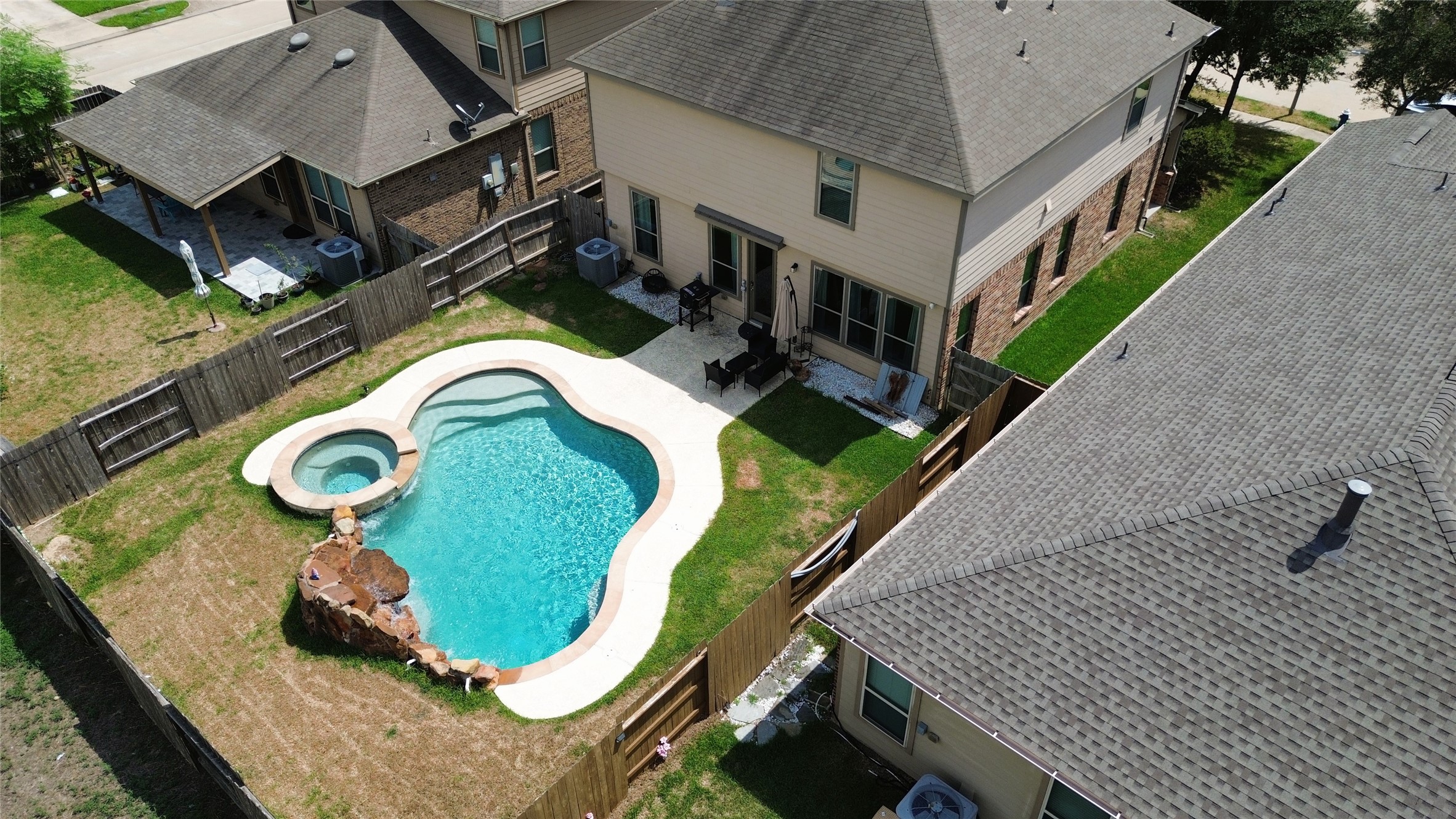 22518 Belmont Cove Lane Property Photo 1