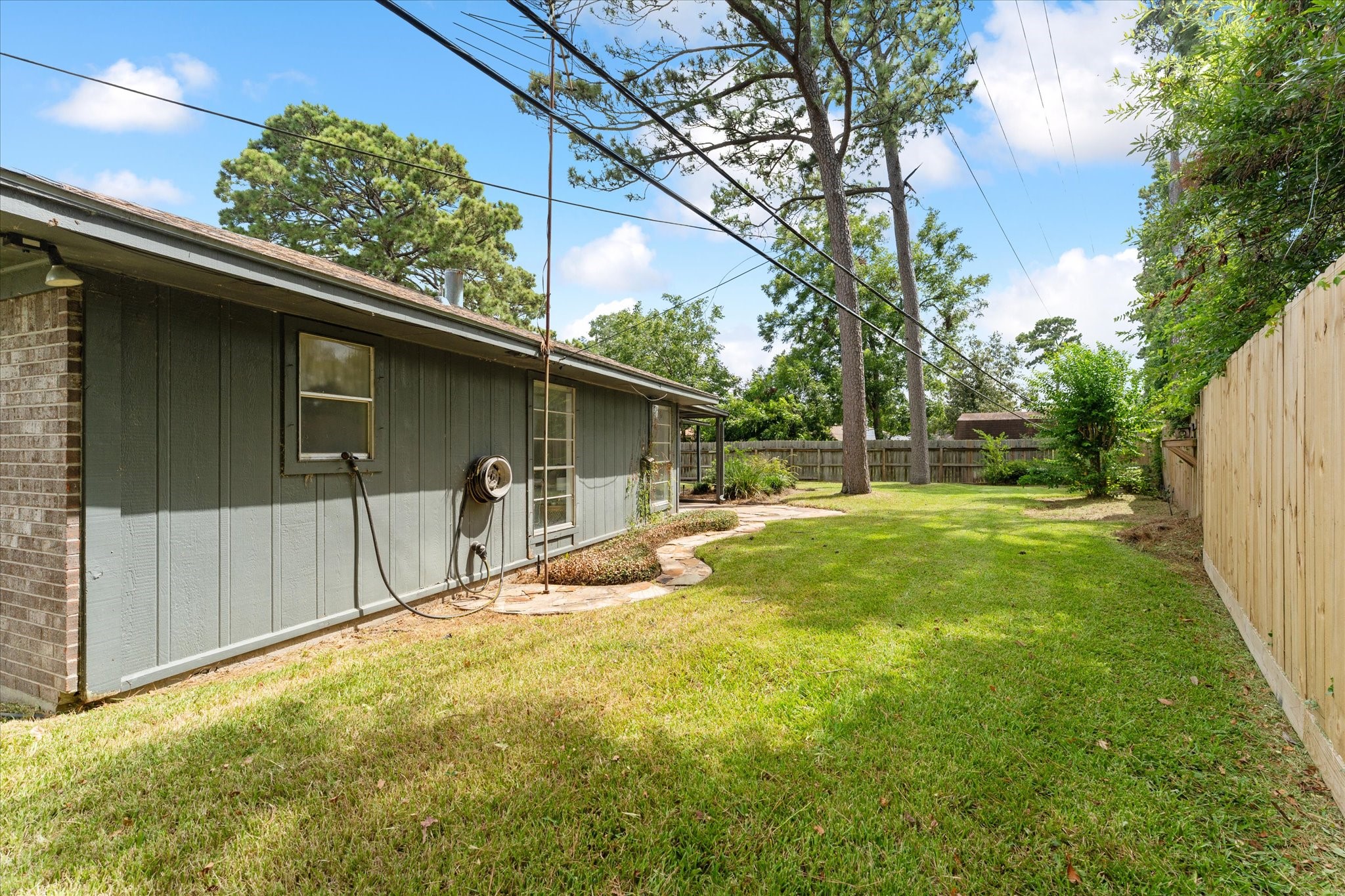 3607 Camelot Street Property Photo 37