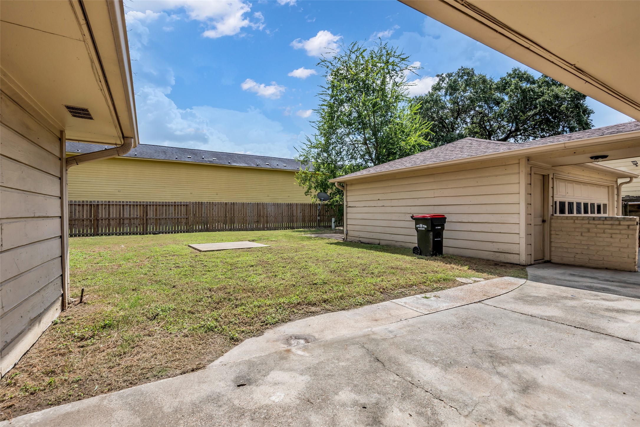8227 Schaffer Lane Property Photo 32