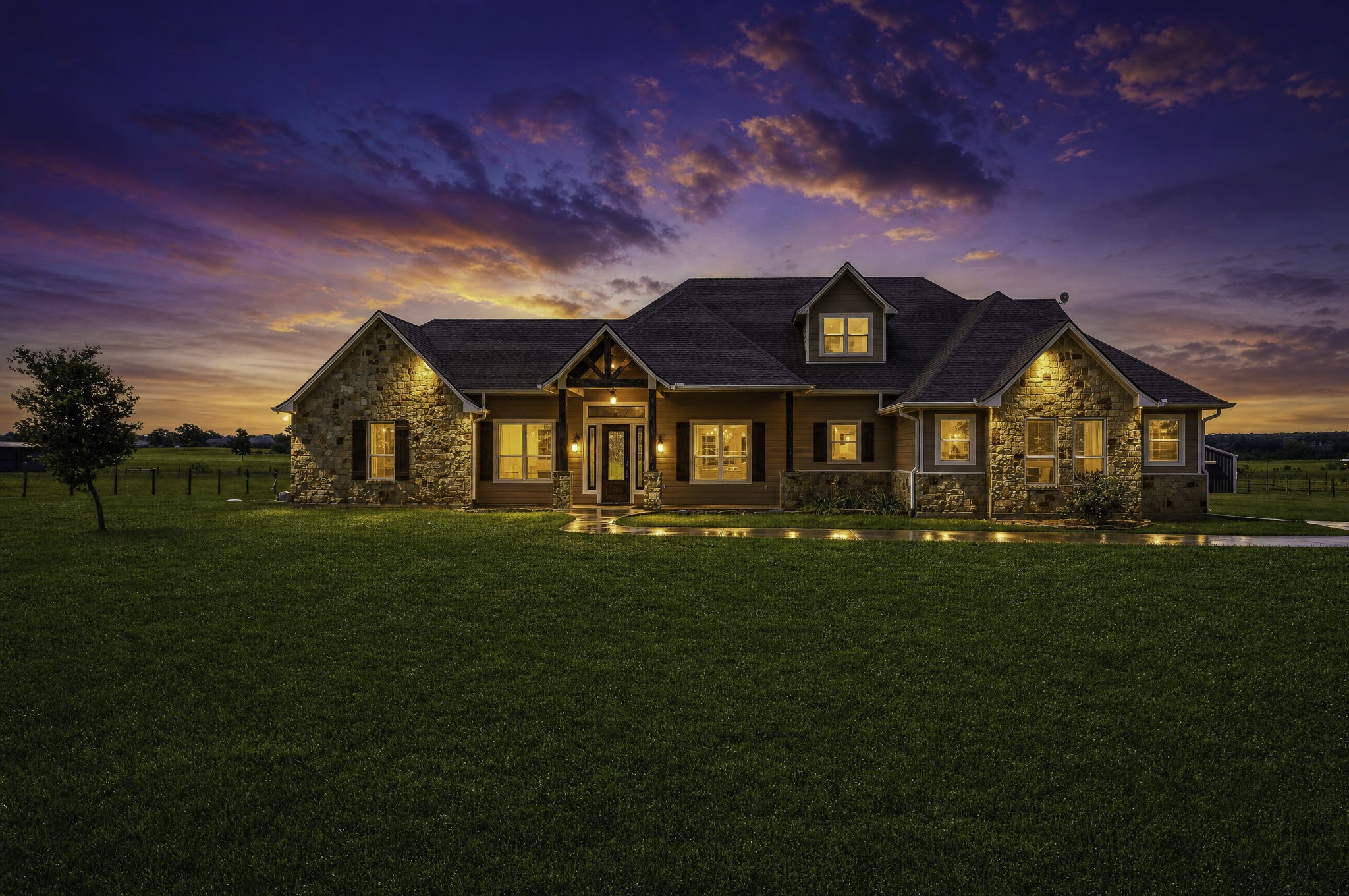 399 Fm 1696 Road W Property Photo 1