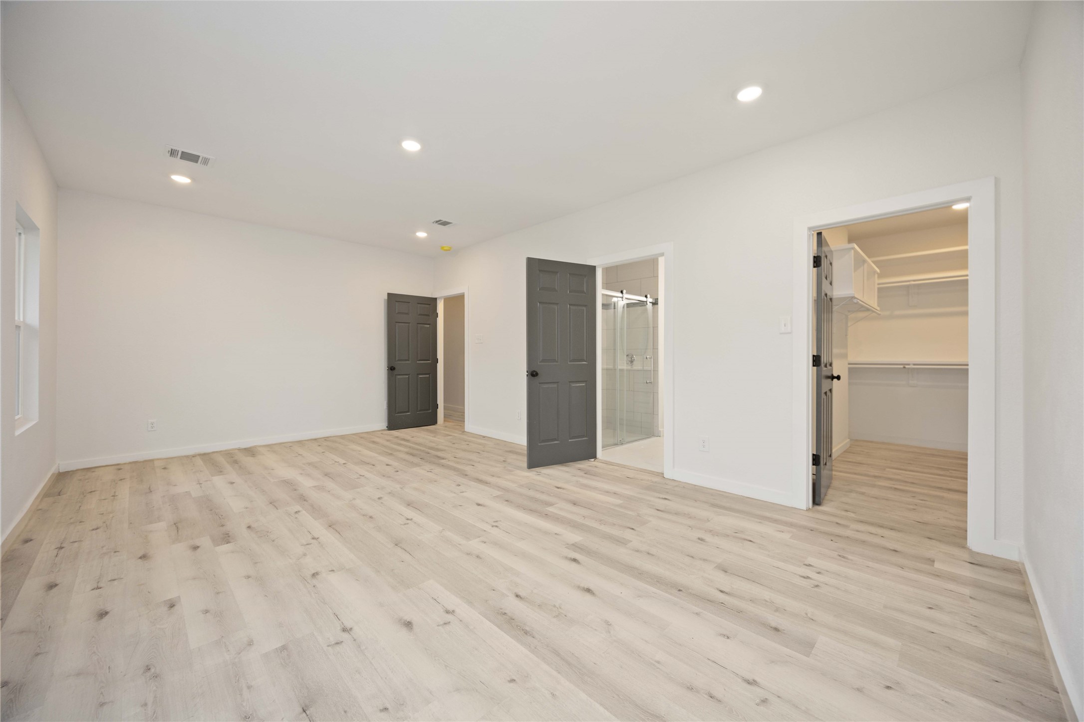 711 W Sidnor Street Property Photo 9