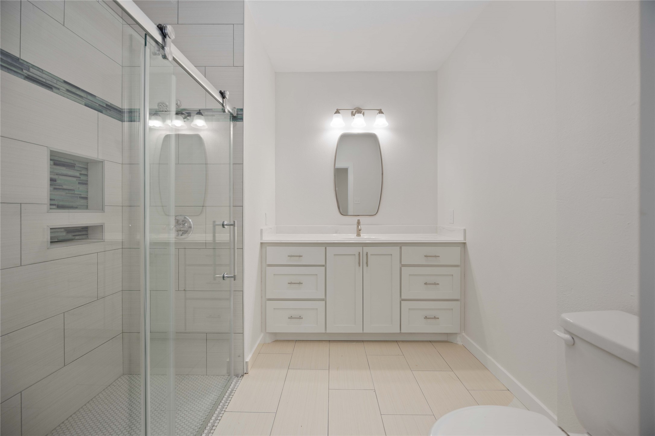 711 W Sidnor Street Property Photo 11