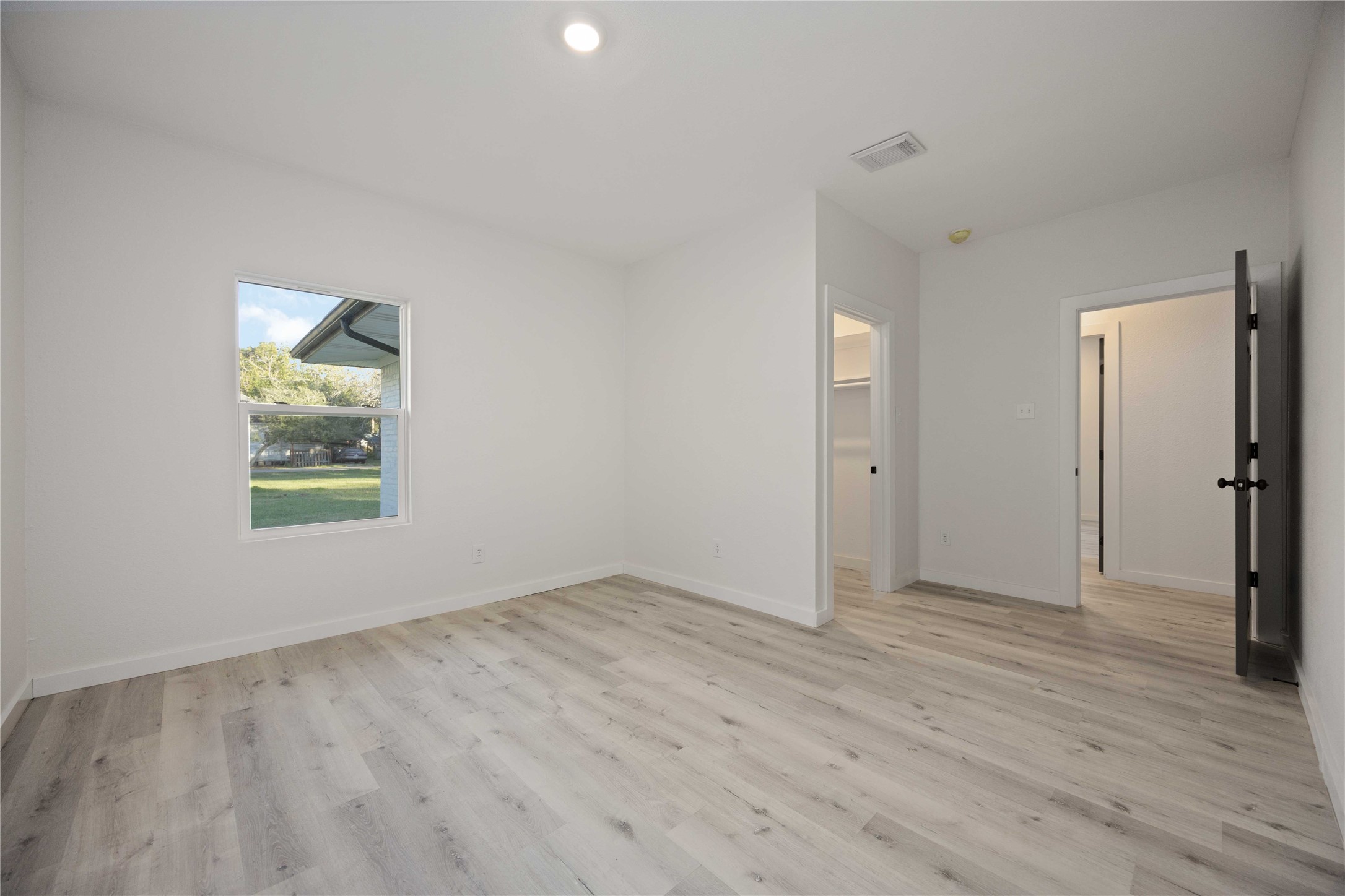 711 W Sidnor Street Property Photo 13