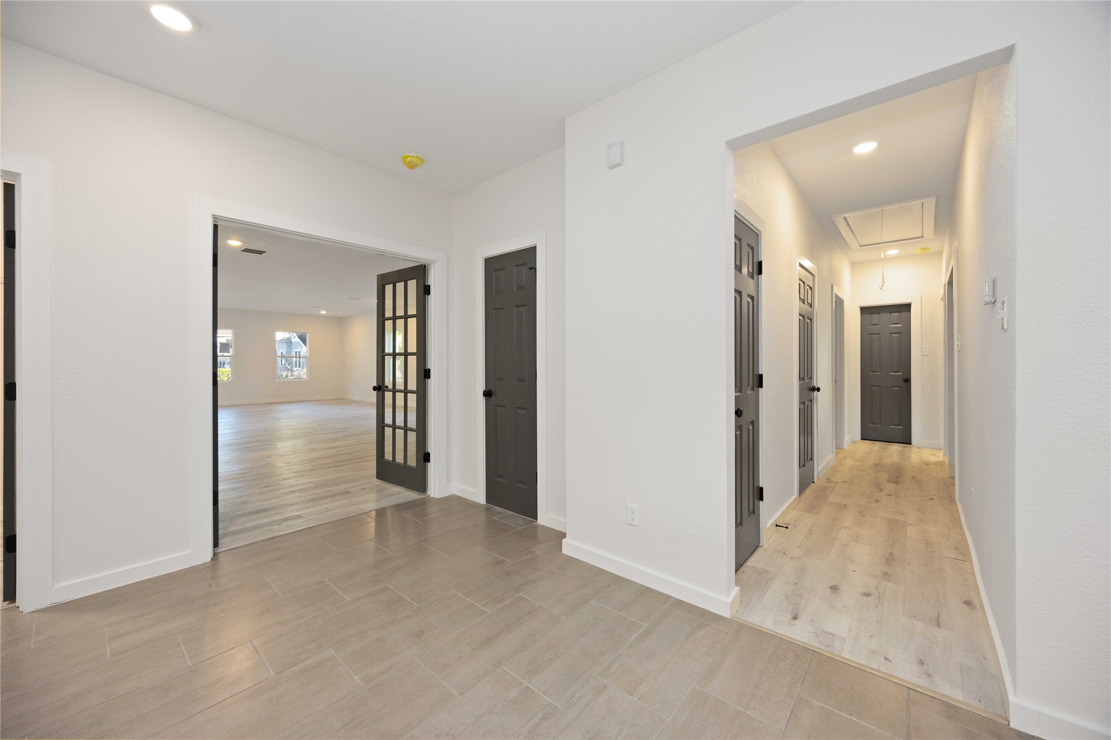 711 W Sidnor Street Property Photo 24