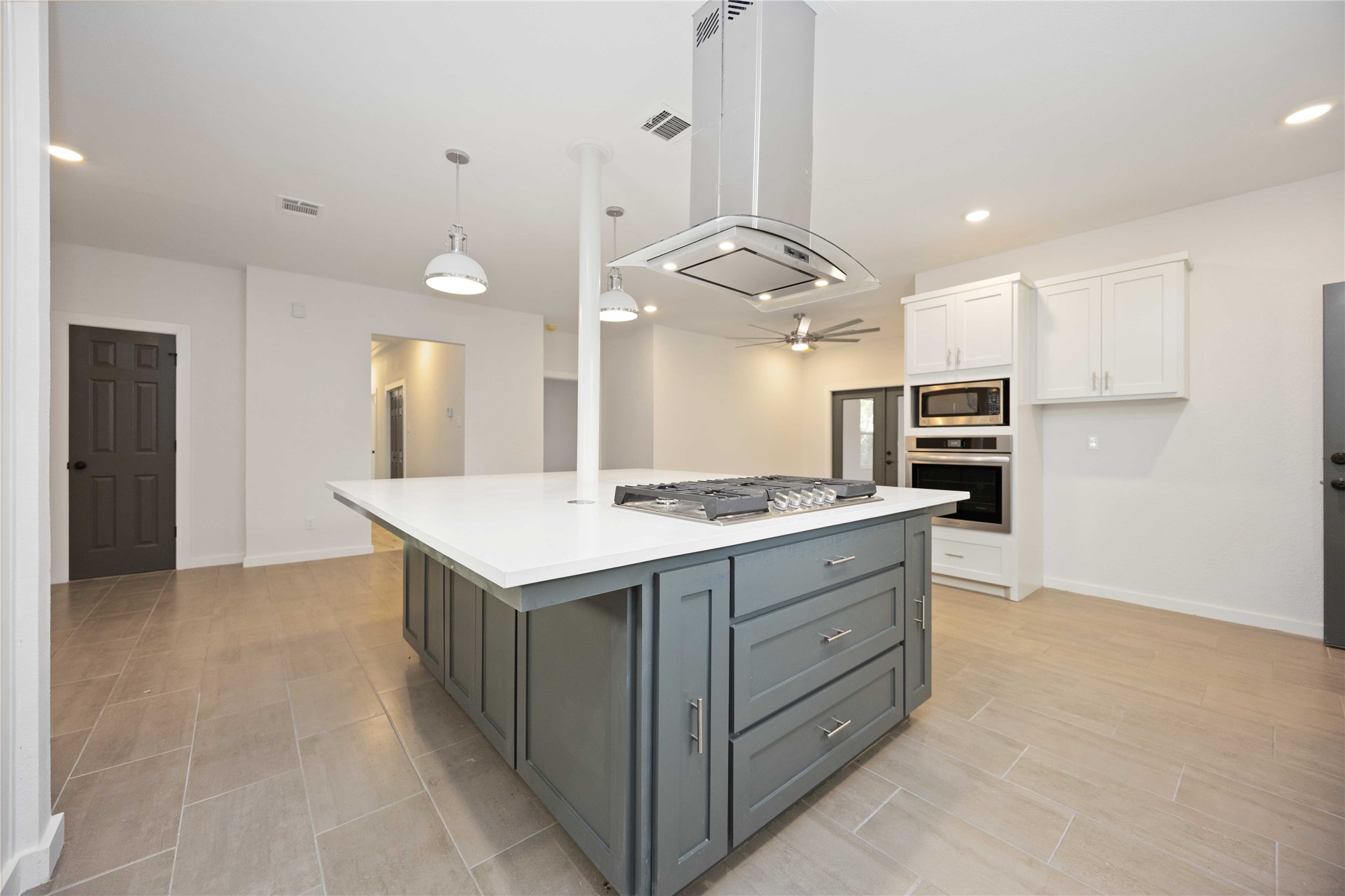 711 W Sidnor Street Property Photo 27