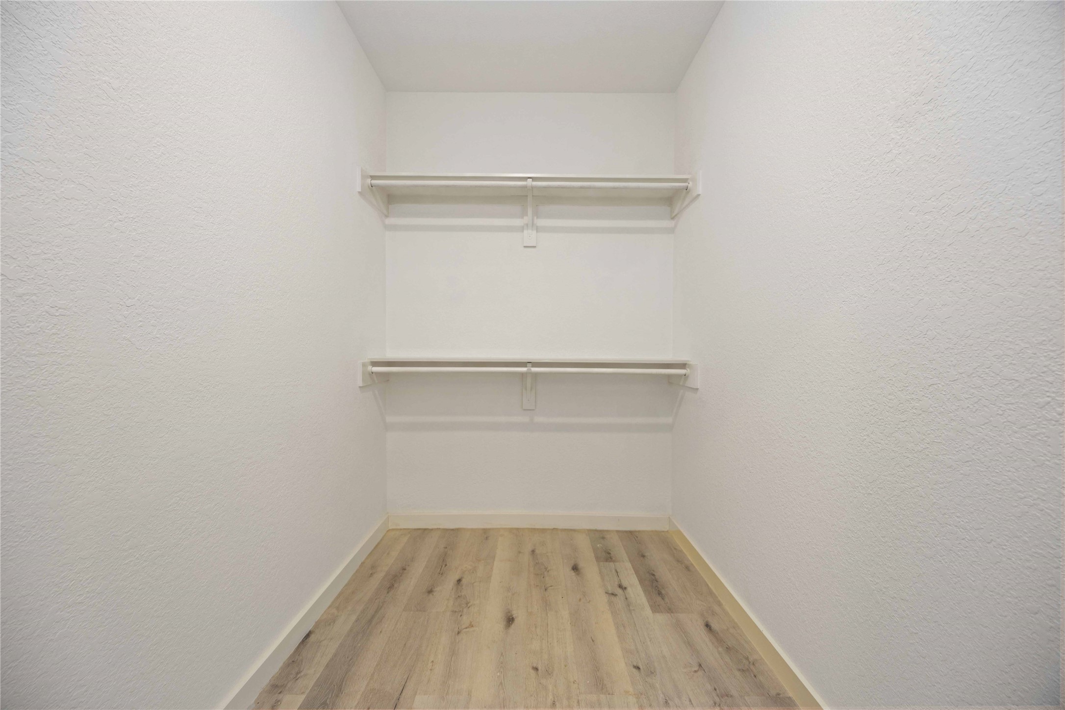 711 W Sidnor Street Property Photo 32