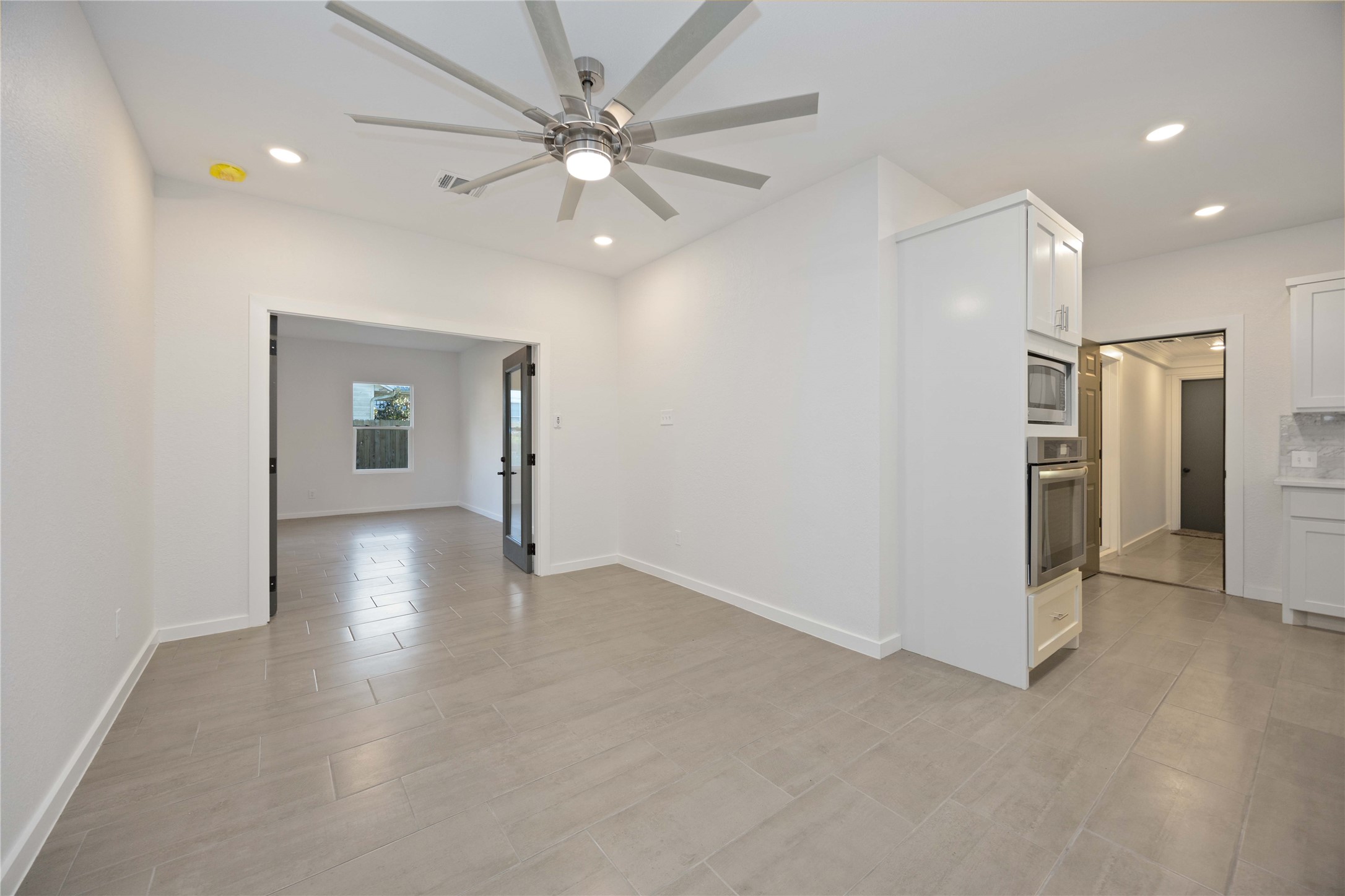 711 W Sidnor Street Property Photo 39