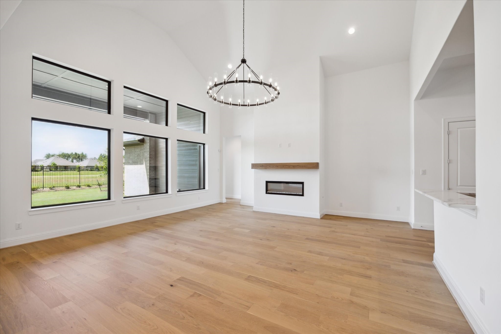 18414 Madrigal Morning Street Property Photo 12