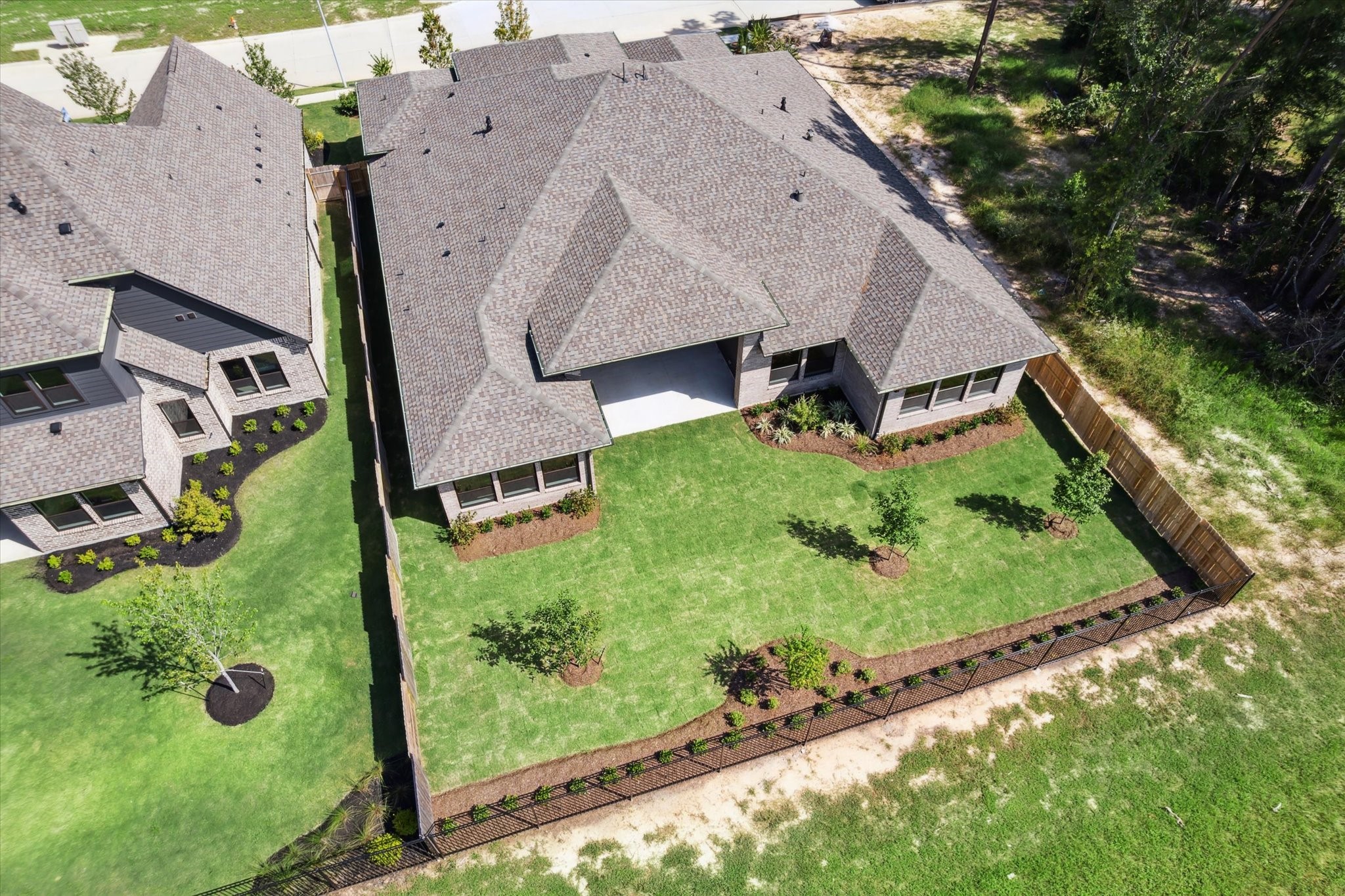 18414 Madrigal Morning Street Property Photo 31