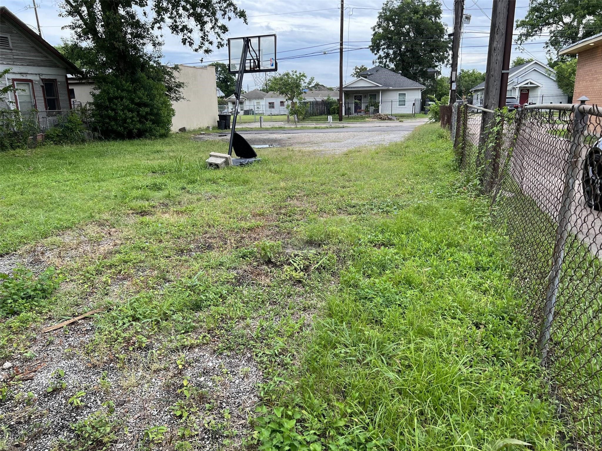 4416 Lyons Avenue Property Photo 1