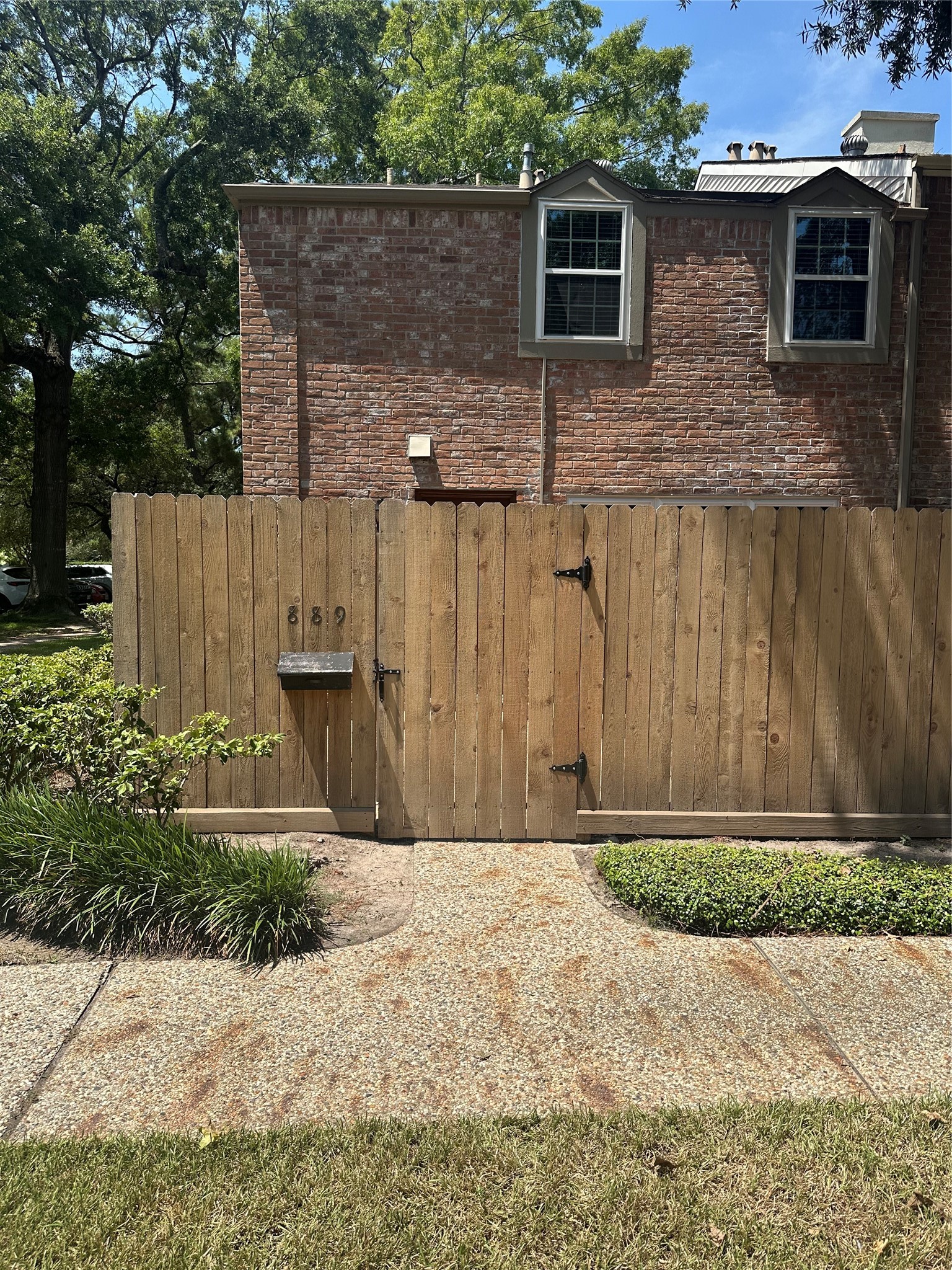 889 Wax Myrtle Lane Property Photo 1