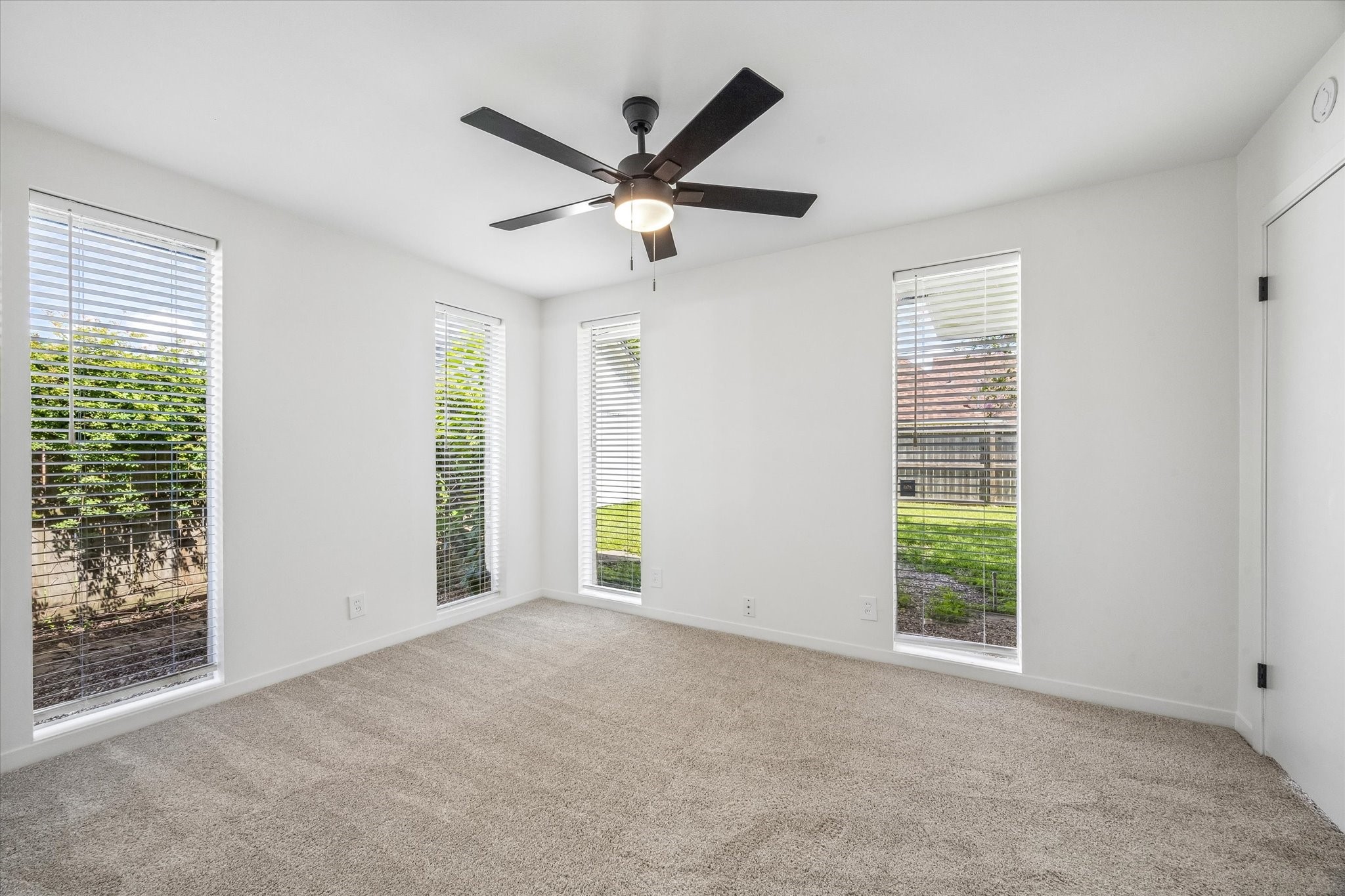 403 Shirleen Drive Property Photo 11