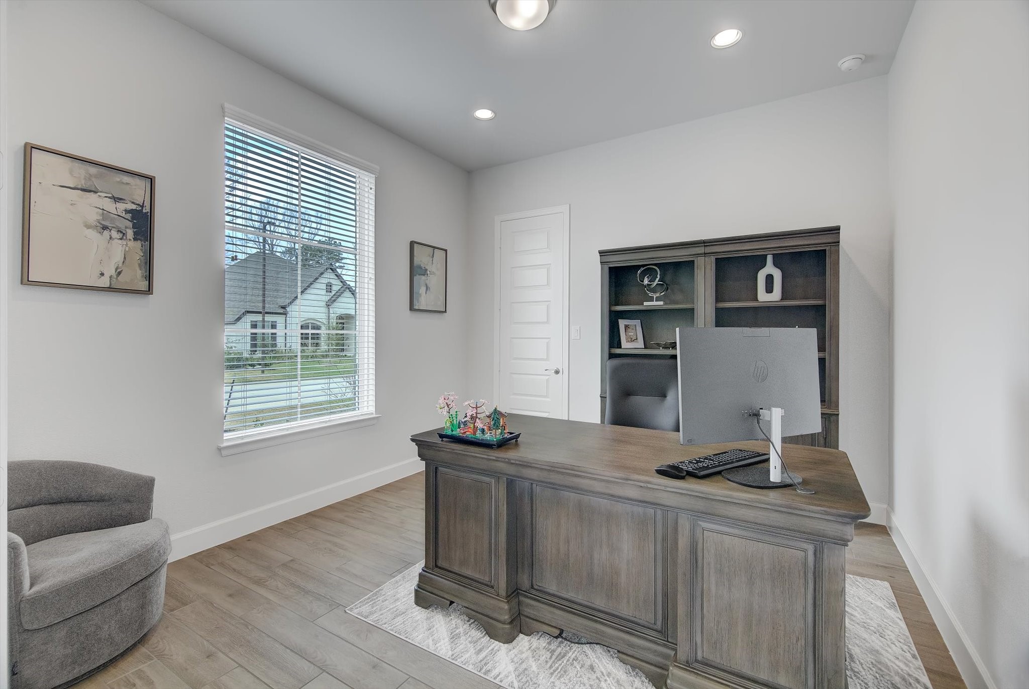 22119 Breakwater Lane Property Photo 6