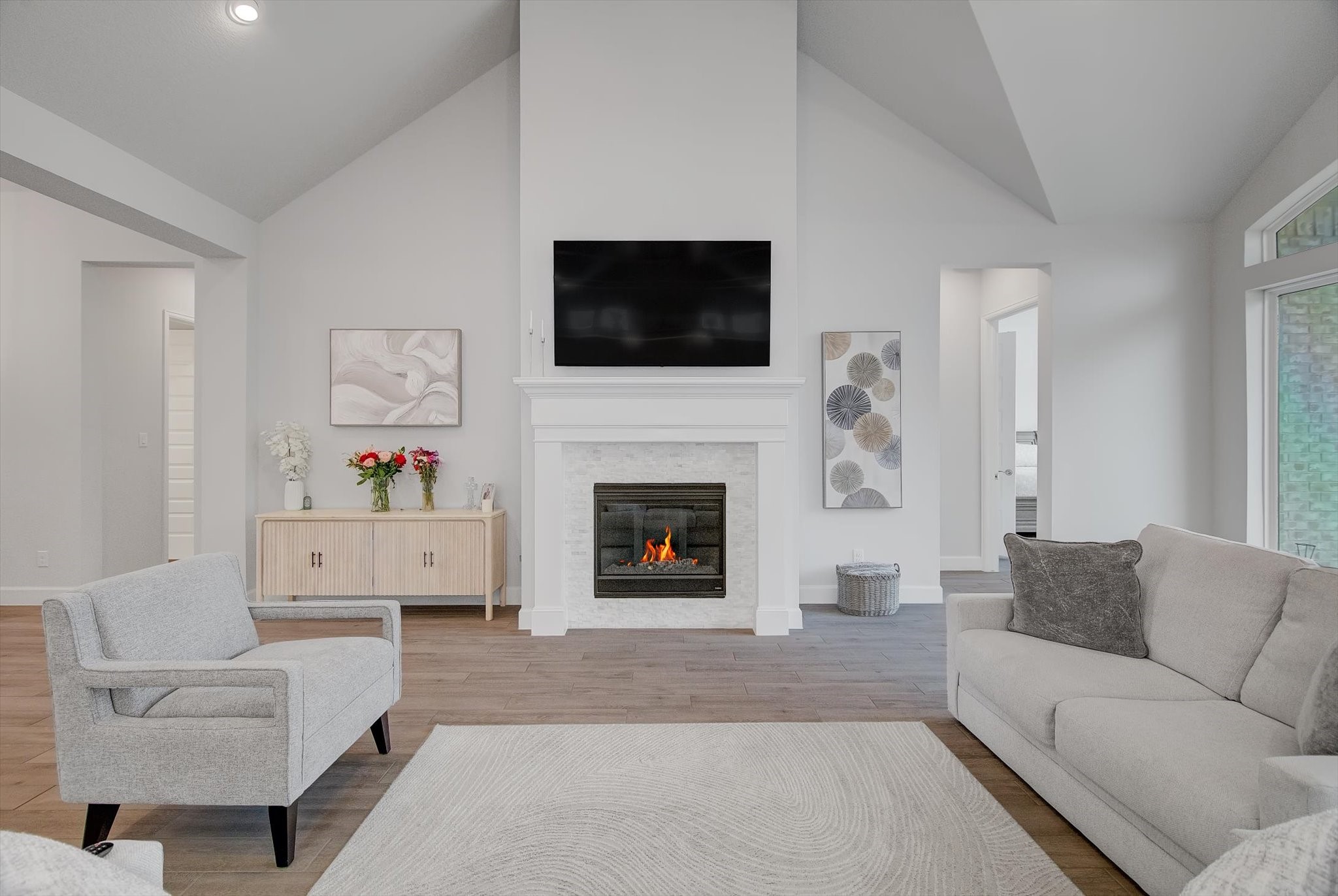 22119 Breakwater Lane Property Photo 8