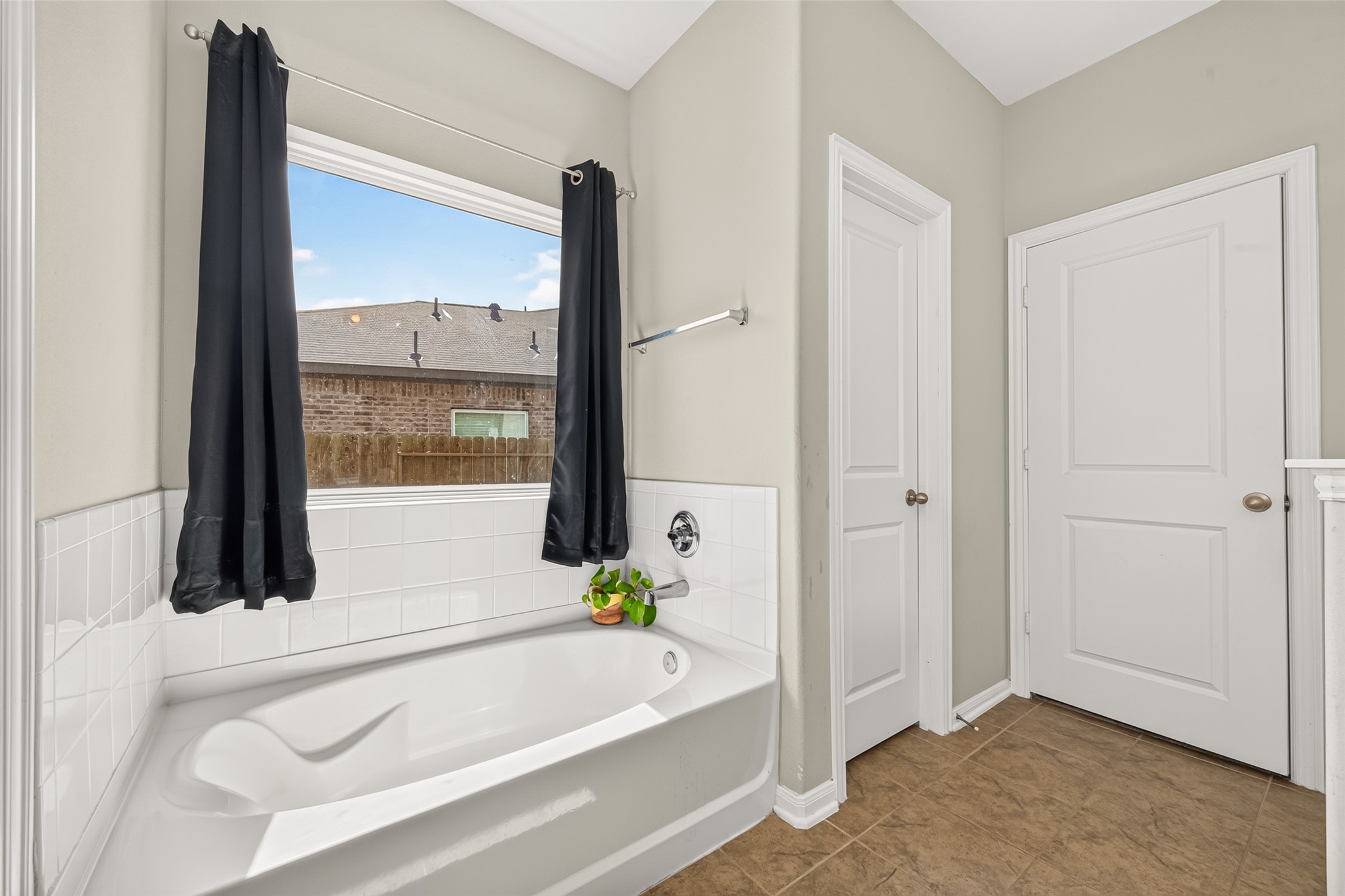 14210 Alpine Fir Drive Property Photo 31