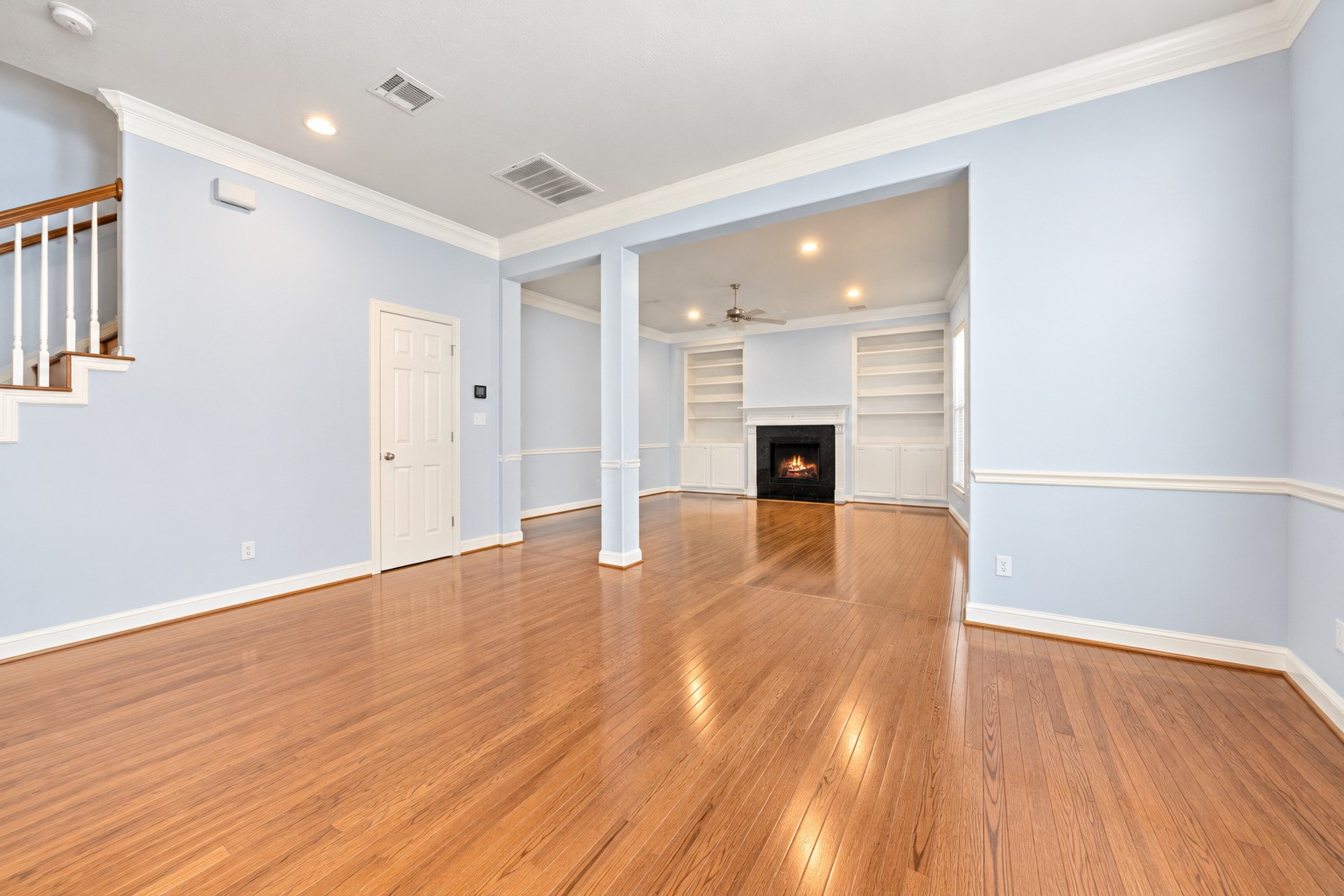 6309 Mapleridge Street Property Photo 5