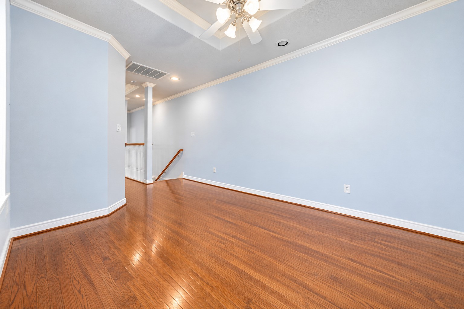 6309 Mapleridge Street Property Photo 11