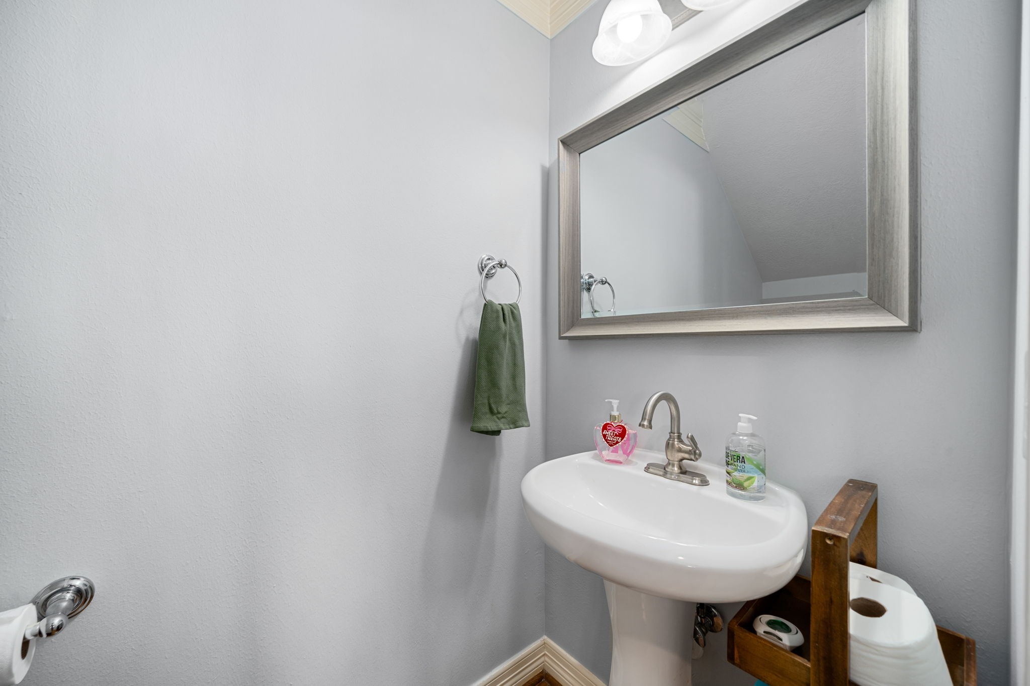 6309 Mapleridge Street Property Photo 23