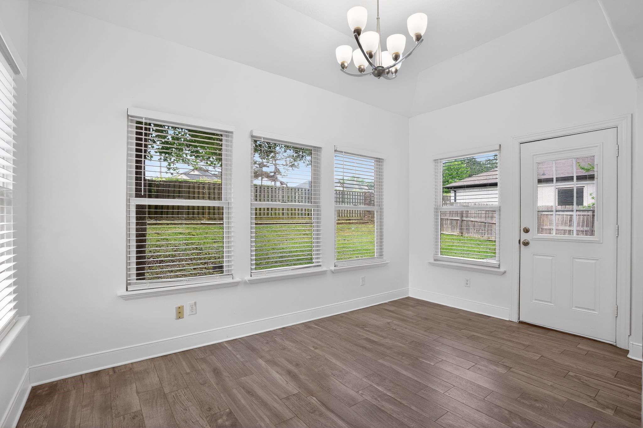 4313 Windswept Drive Property Photo 10