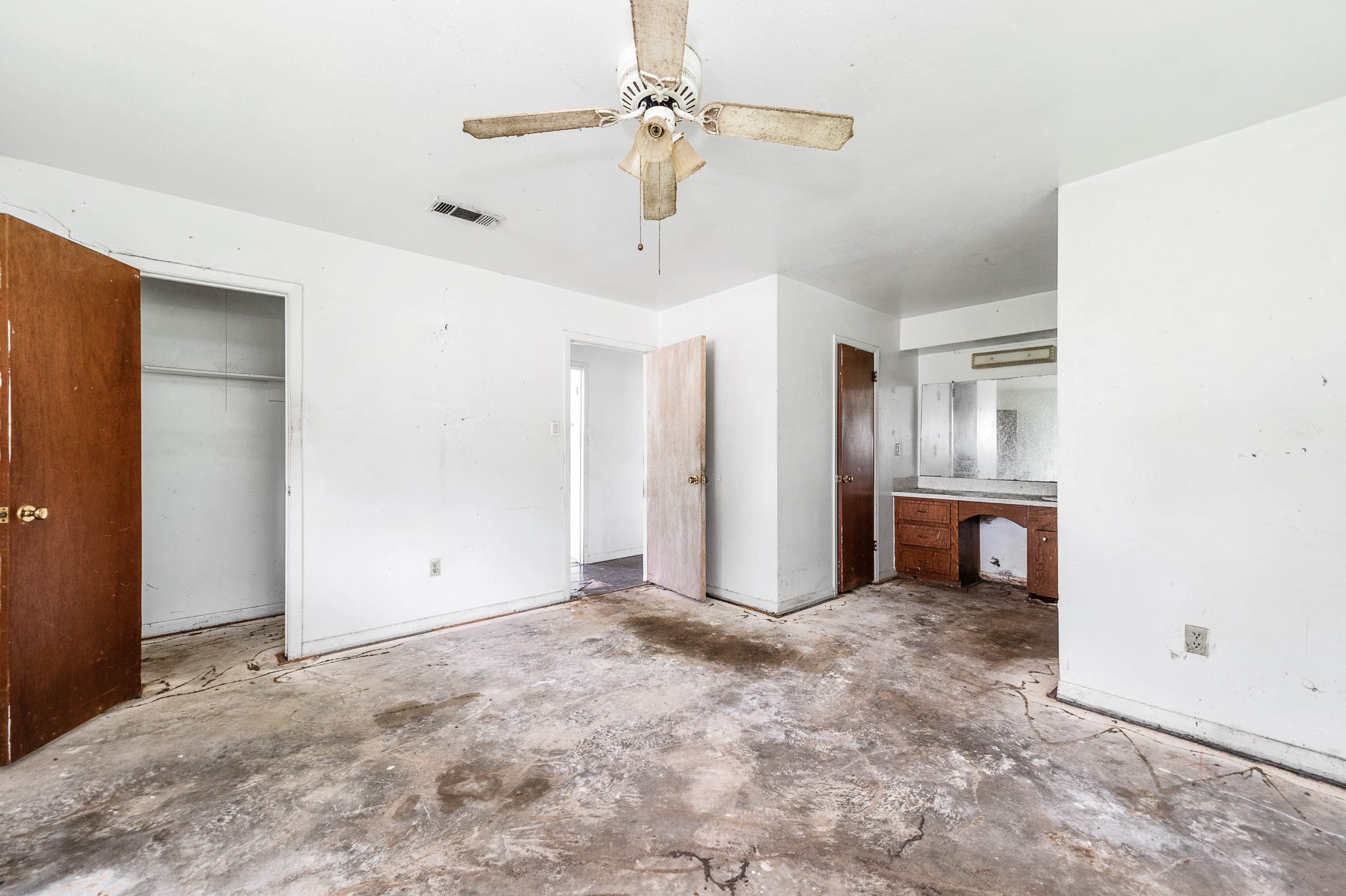 2719 Fm 524 Property Photo 16