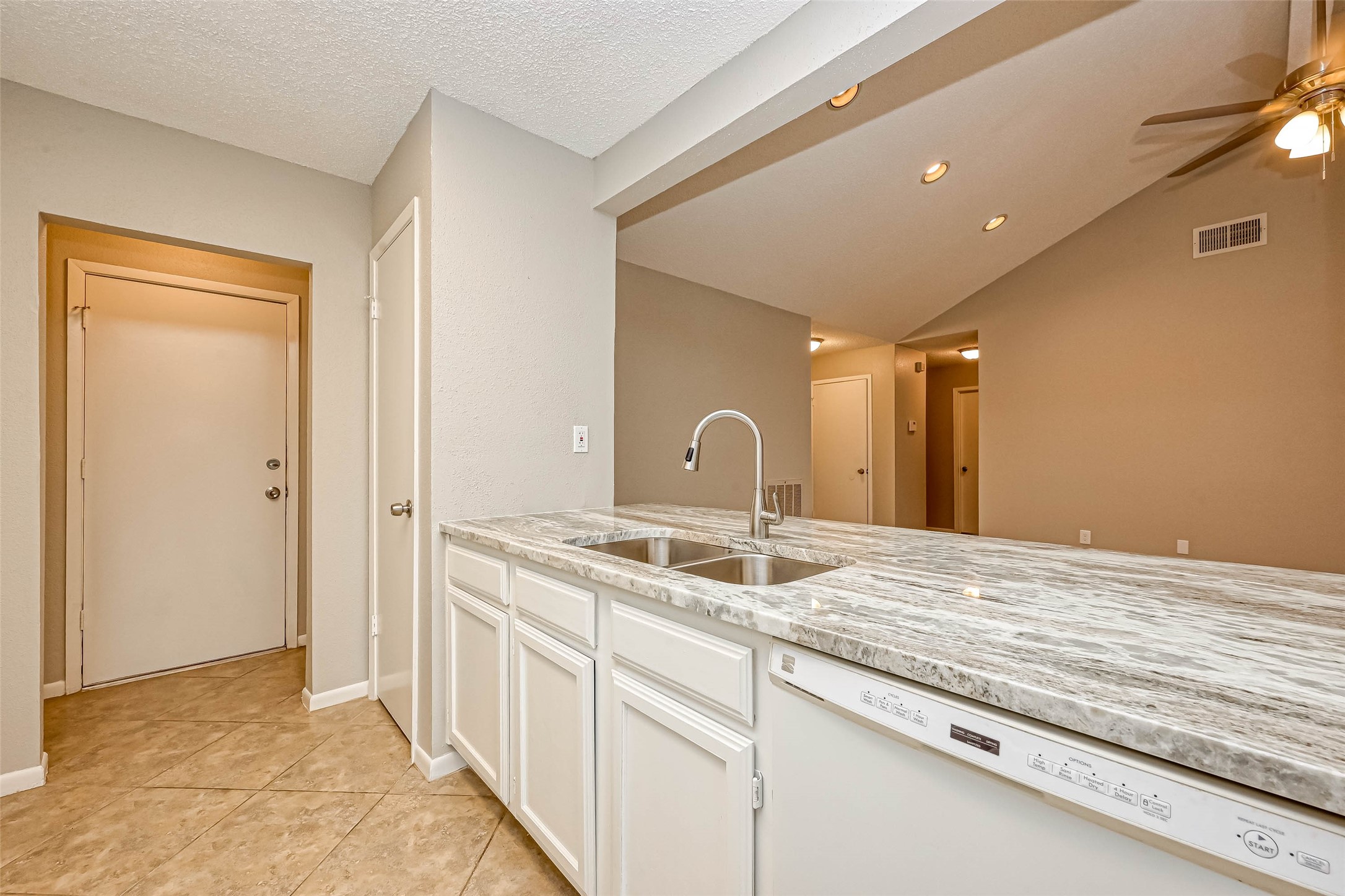 3938 Kitchen Hill Lane Property Photo 15