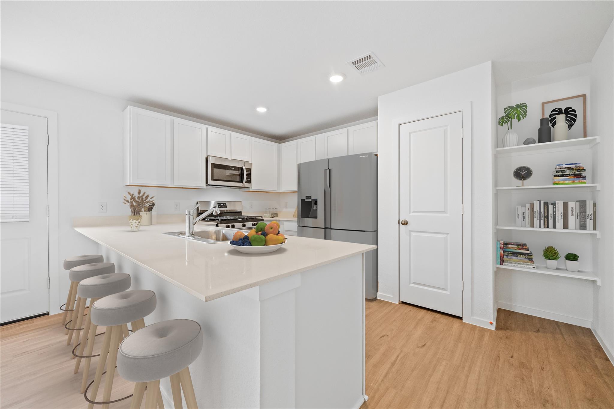 18706 Cepagatti Drive Property Photo 6