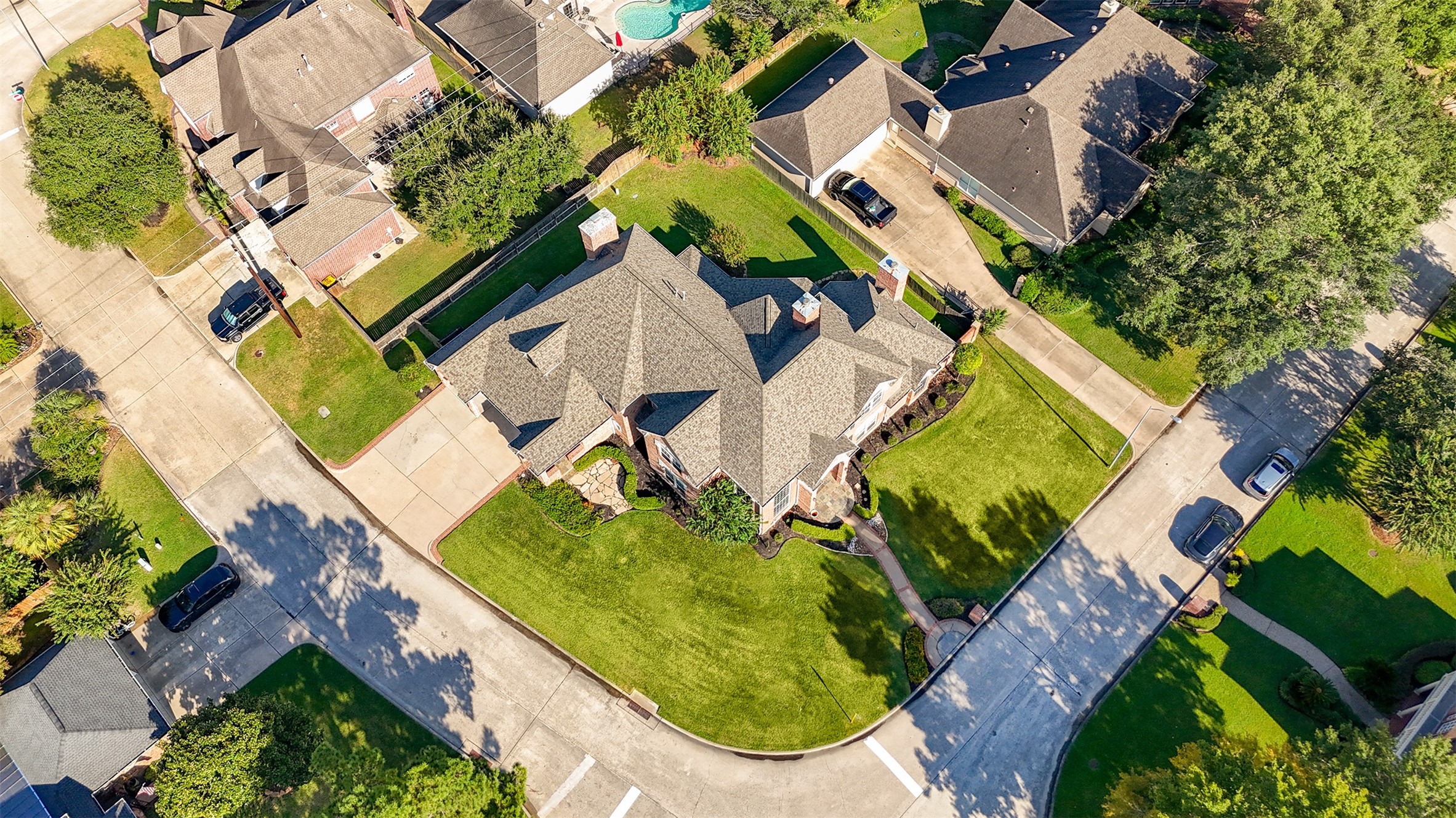 16122 Wimbledon Forest Drive Property Photo 5