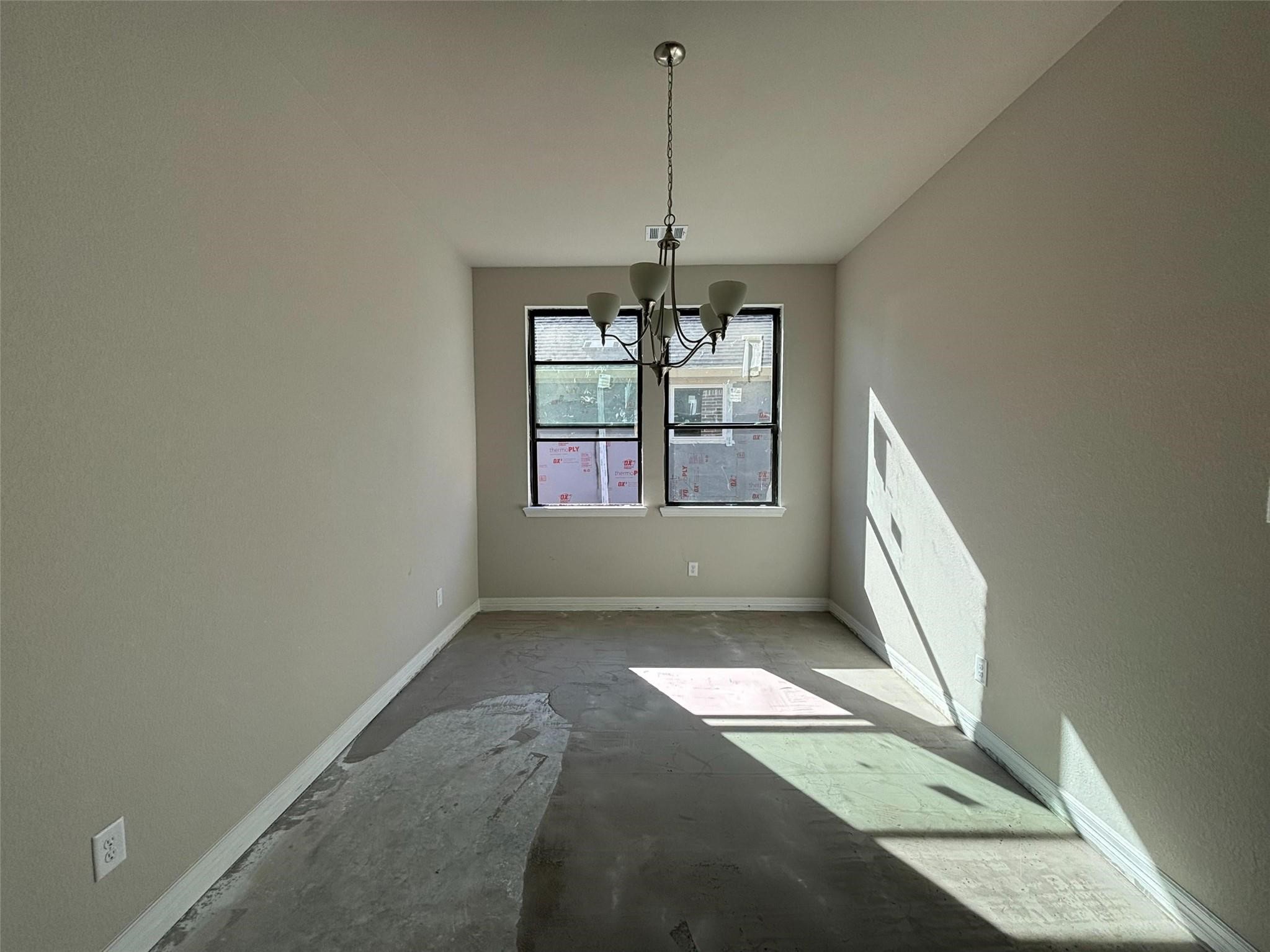 604 Ember Ridge Court Property Photo 24