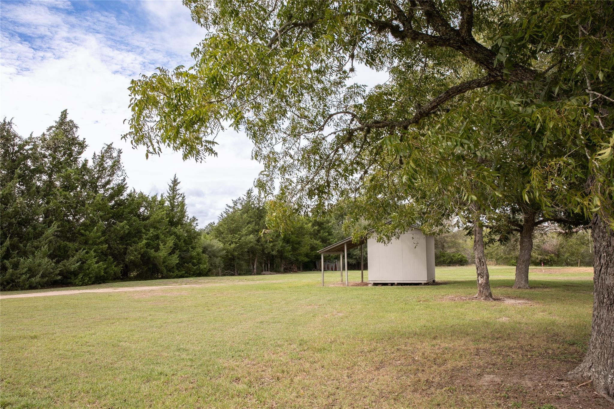 95 Red Tip Lane Property Photo 3