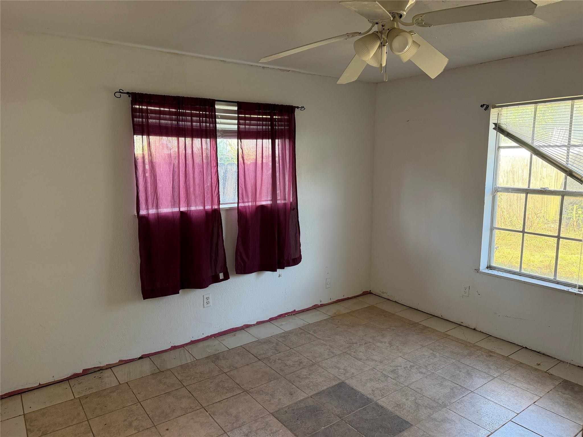 7102 Wendemere Street, Houston Tx 77088 Property Photo 9