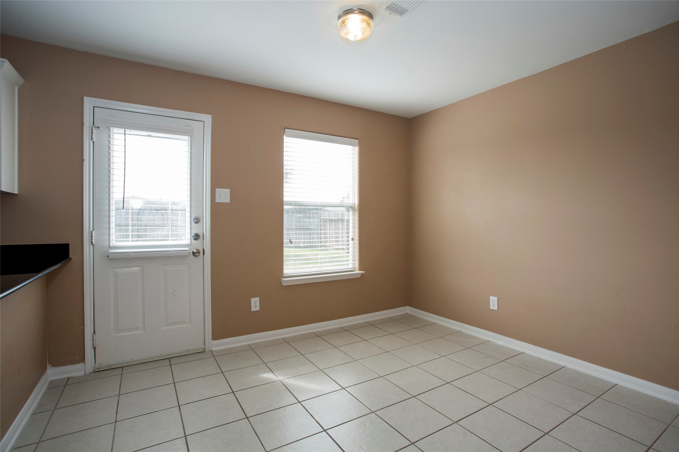 4302 Pecos River Drive Property Photo 16