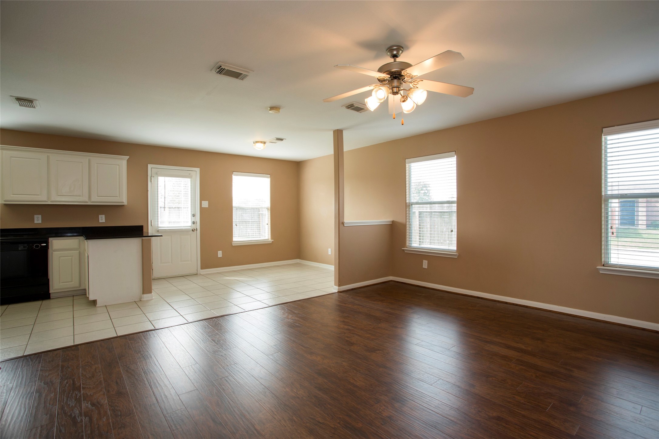 4302 Pecos River Drive Property Photo 19