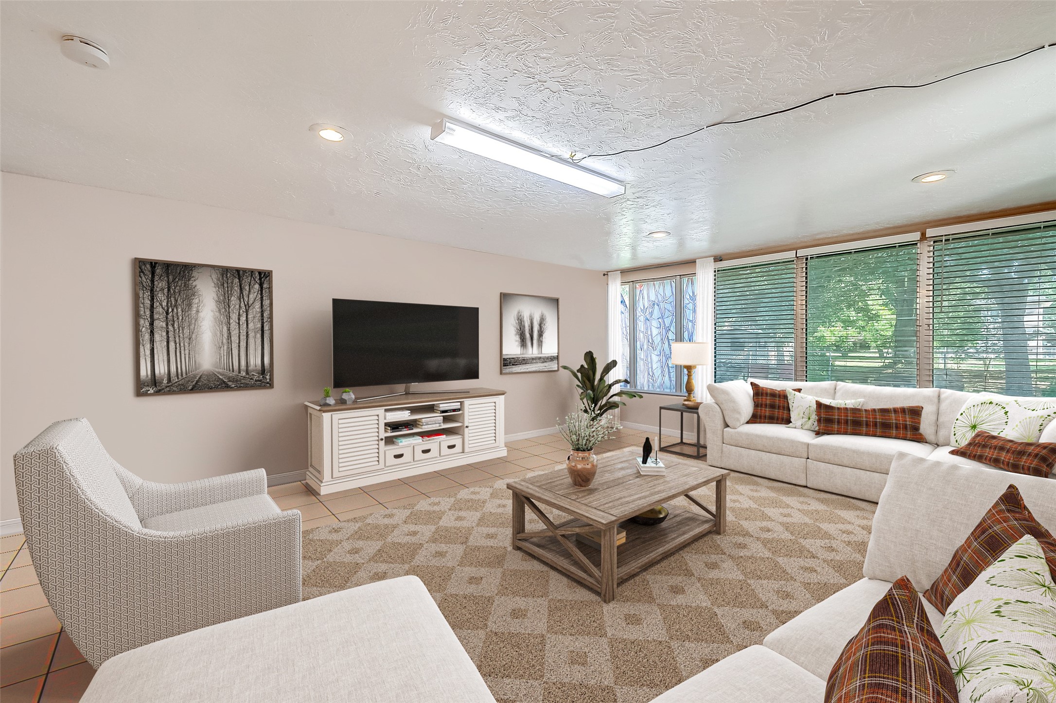 921 Roberts Street Property Photo