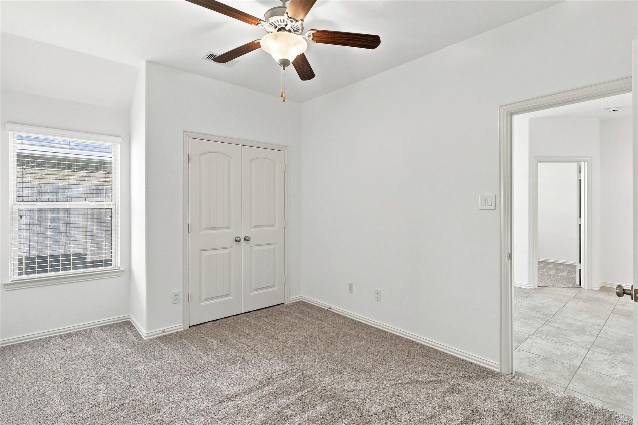 637 Maple Point Drive E Property Photo 42