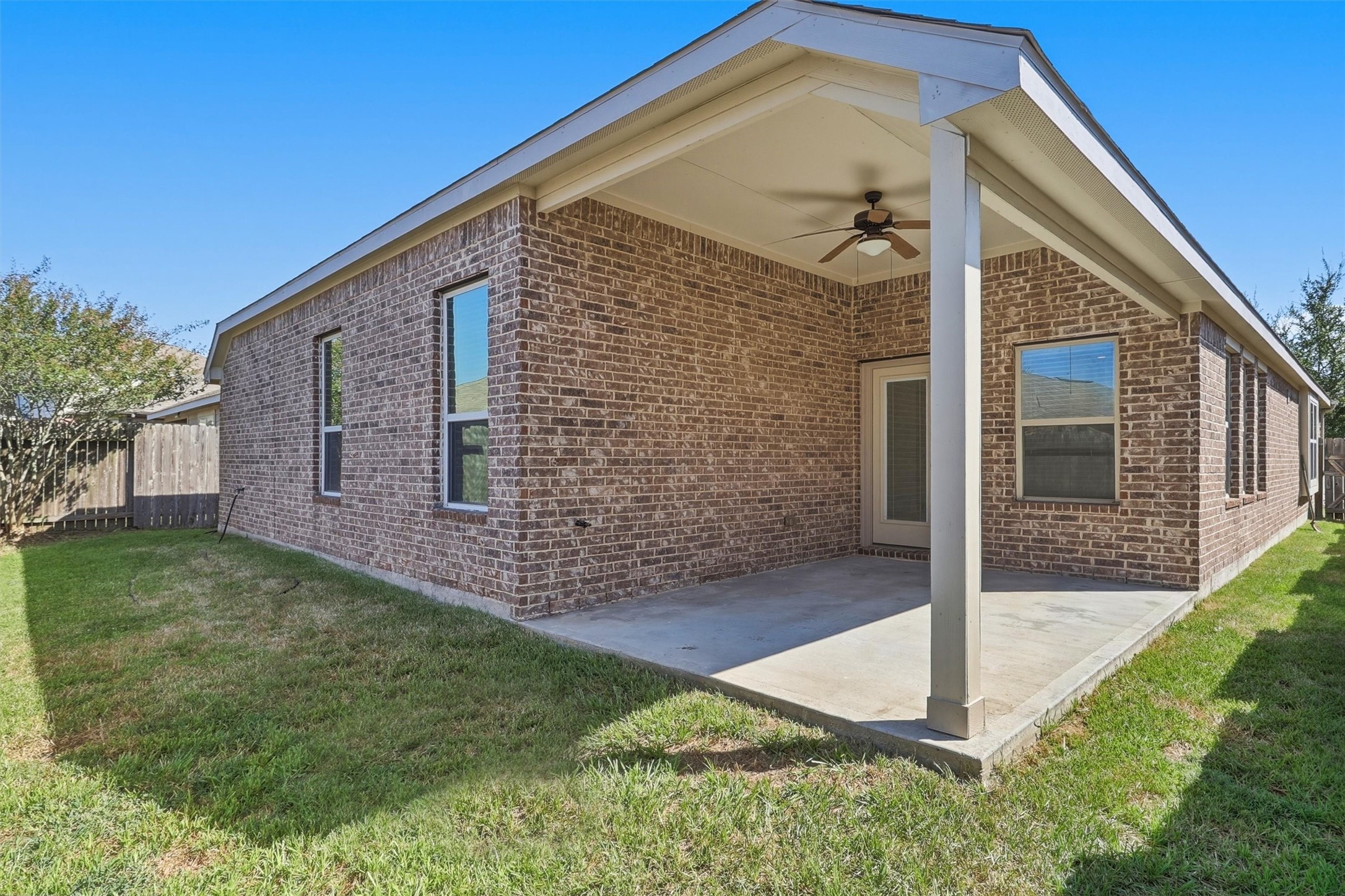 637 Maple Point Drive E Property Photo 45