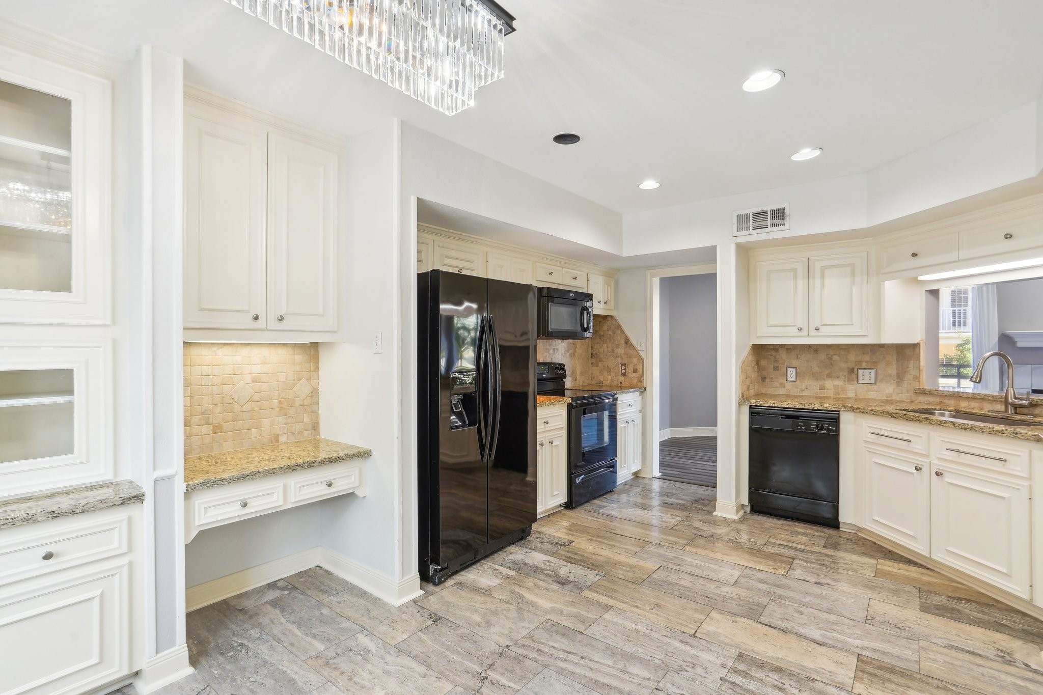 1725 Enterprise Avenue Property Photo 16