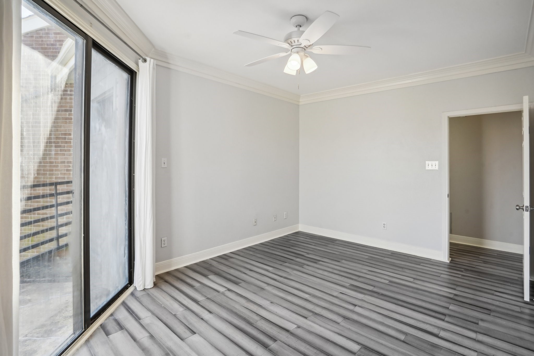 1725 Enterprise Avenue Property Photo 24