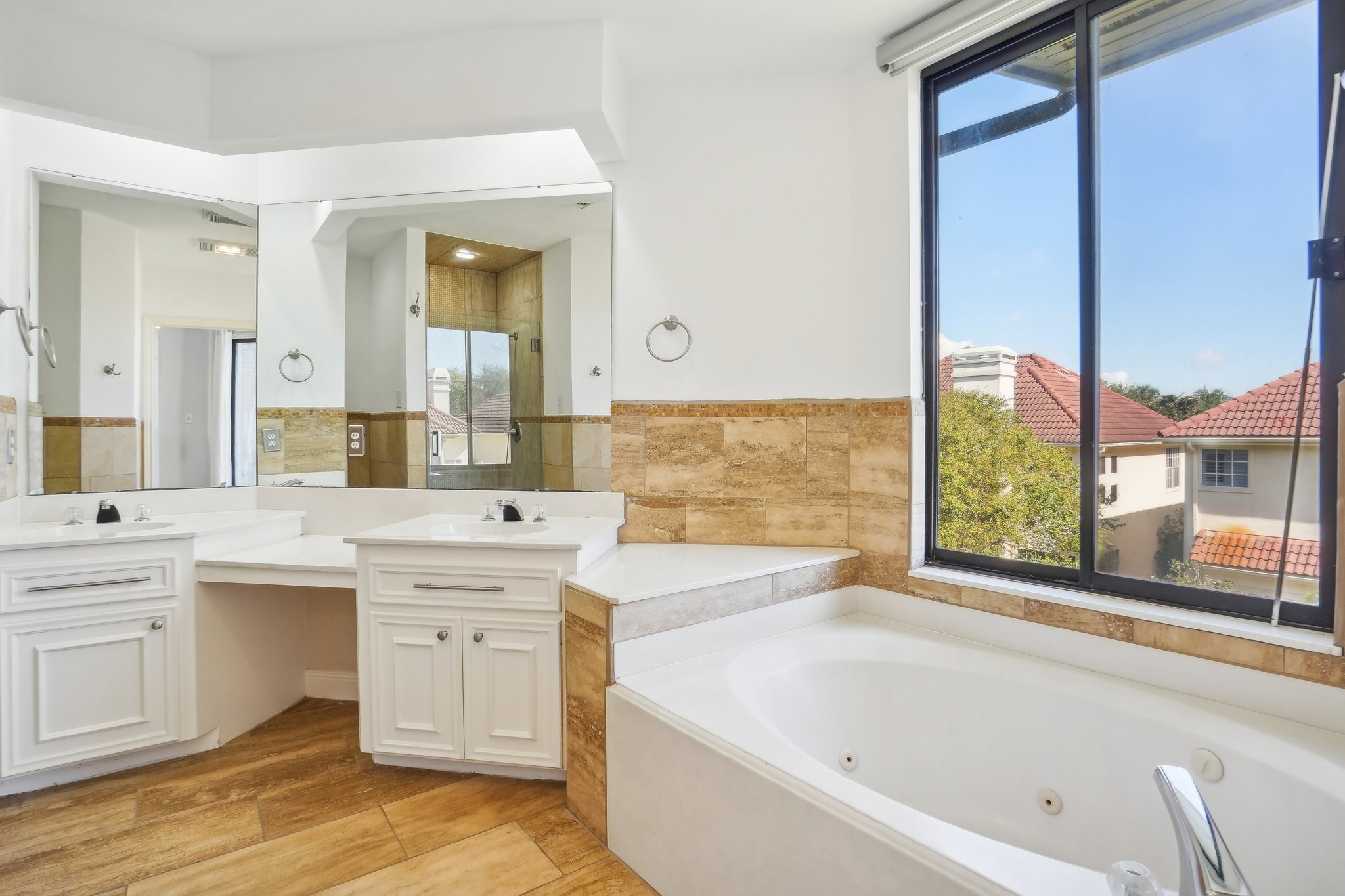 1725 Enterprise Avenue Property Photo 28