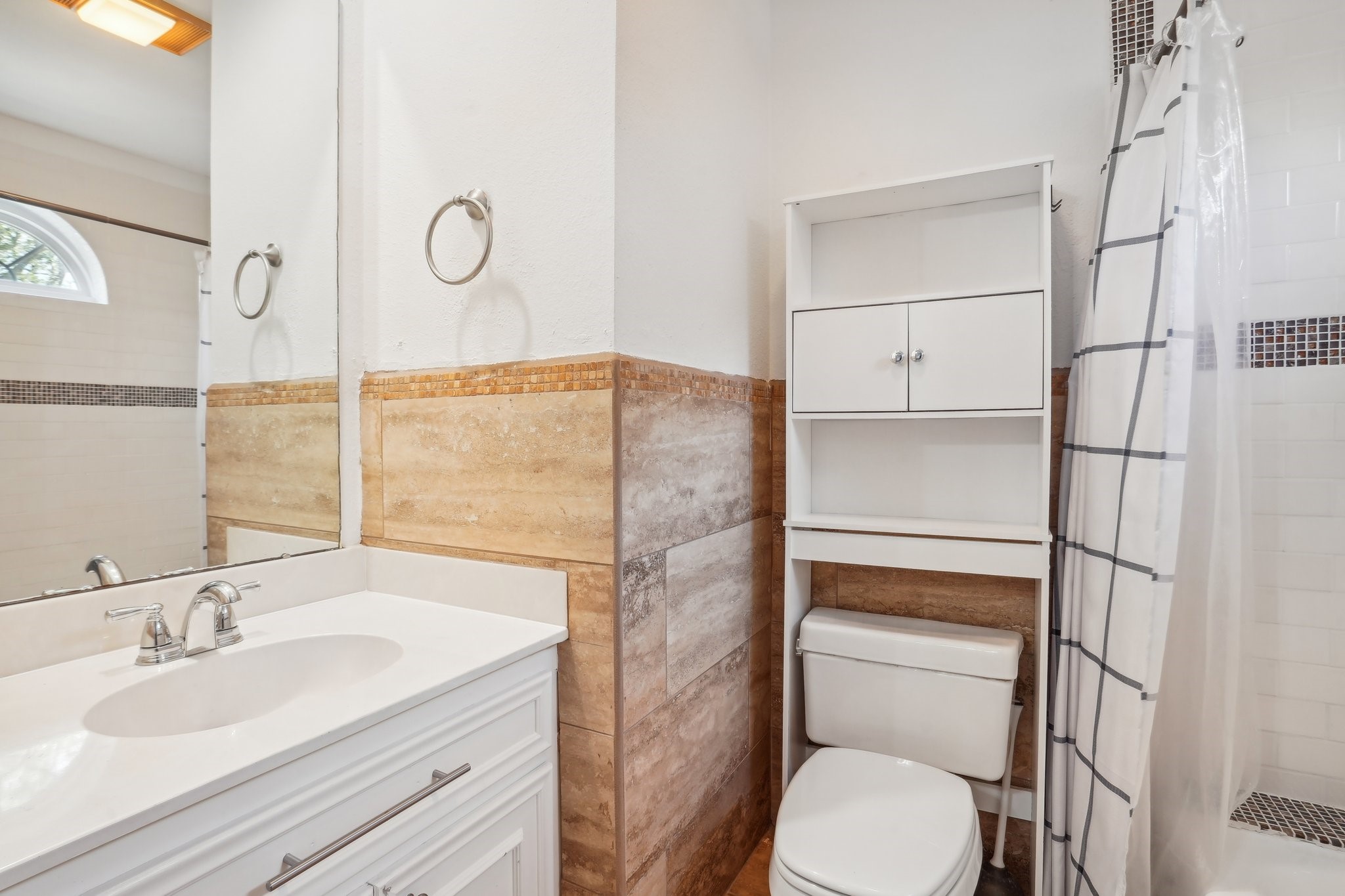 1725 Enterprise Avenue Property Photo 34