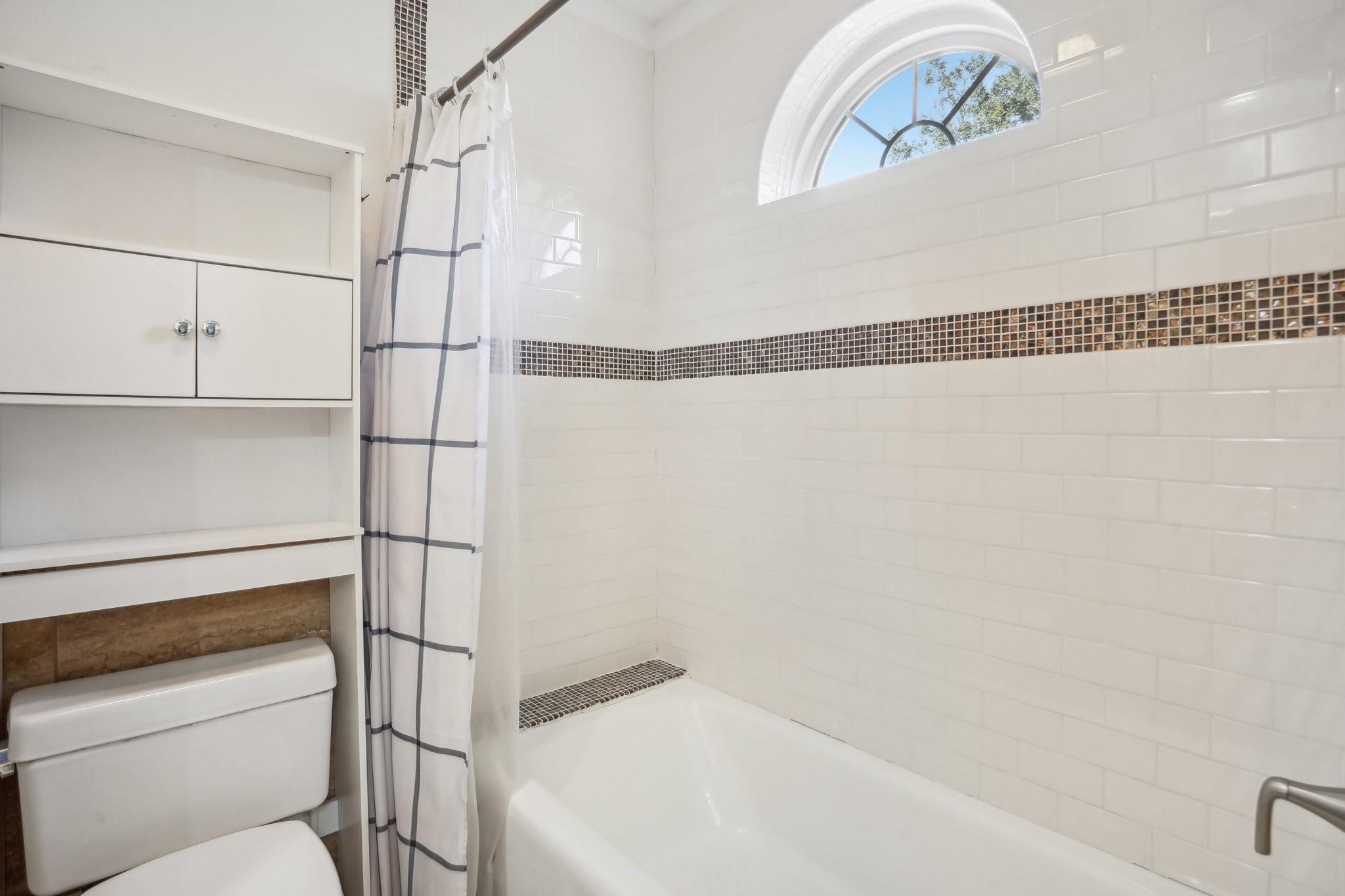 1725 Enterprise Avenue Property Photo 35