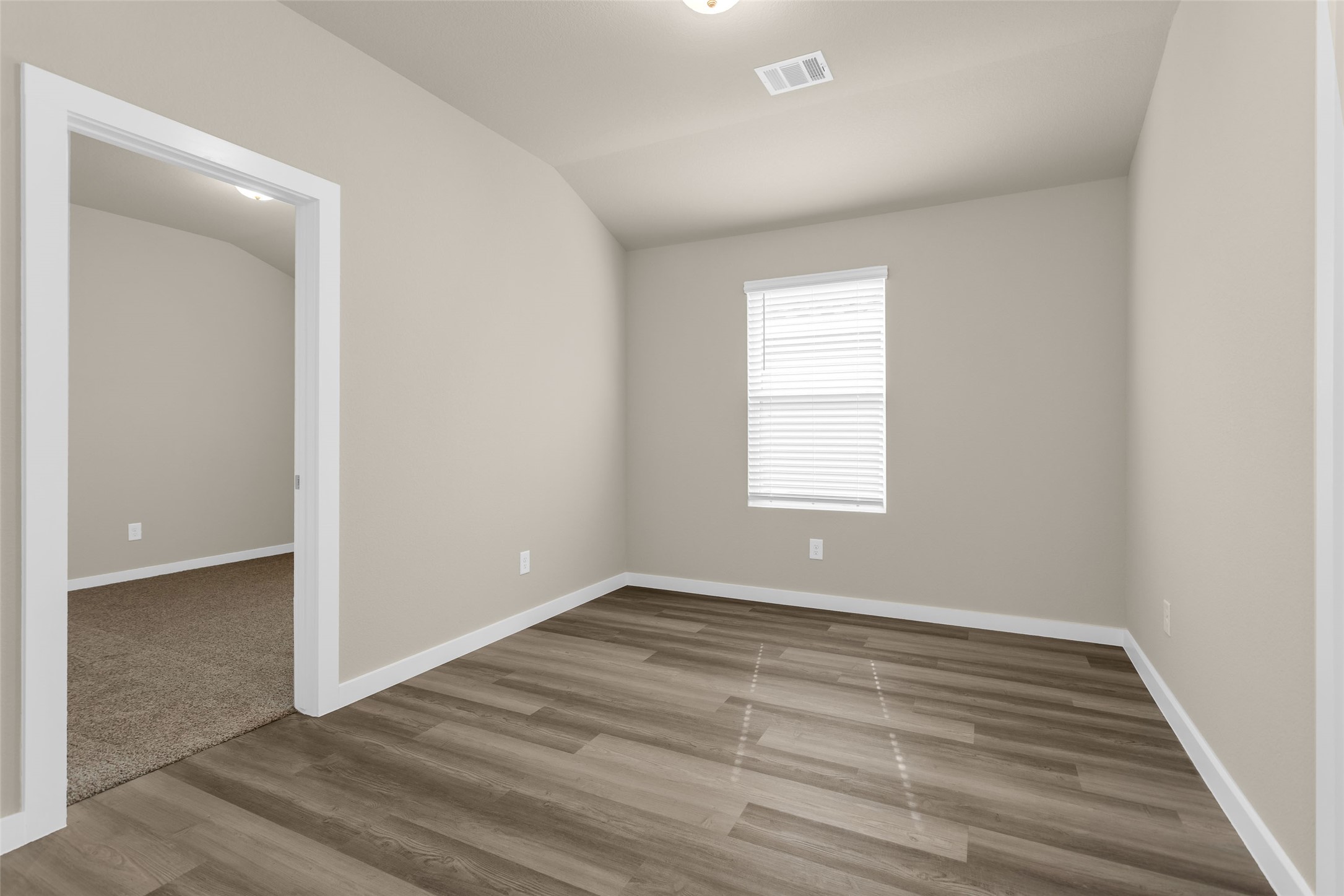 18095 Martin Pines Dr Property Photo 18