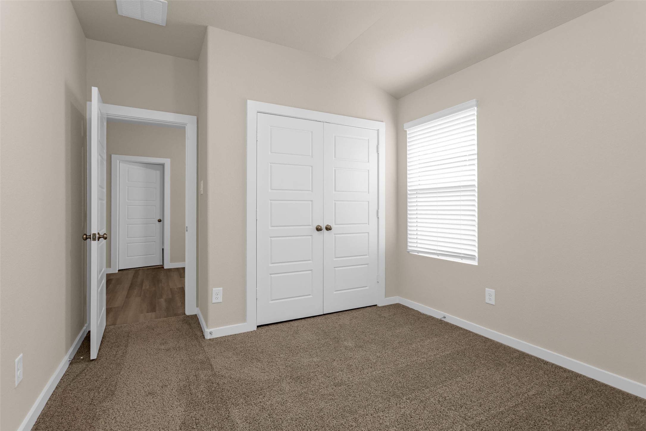 18095 Martin Pines Dr Property Photo 22