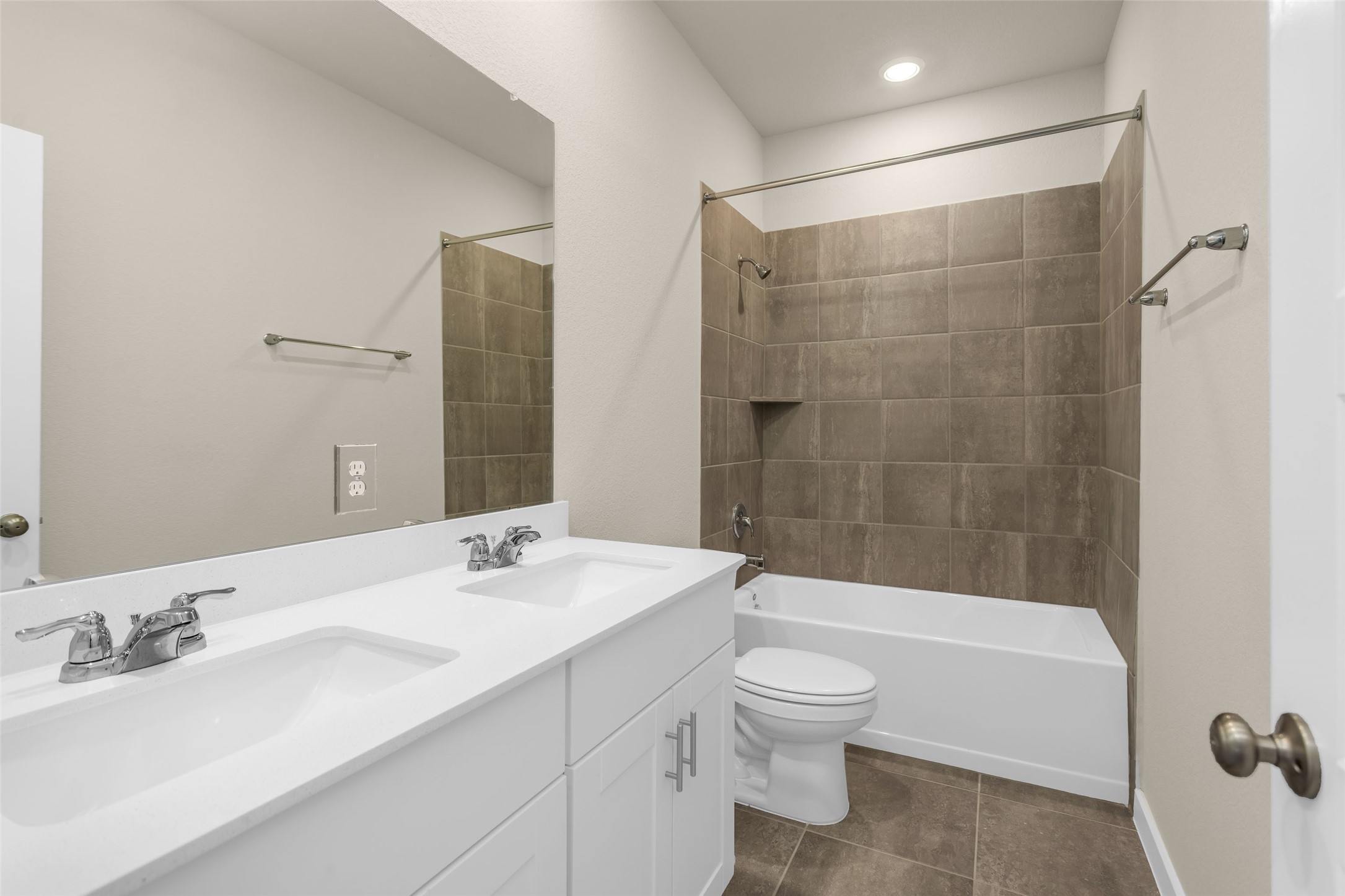18095 Martin Pines Dr Property Photo 23