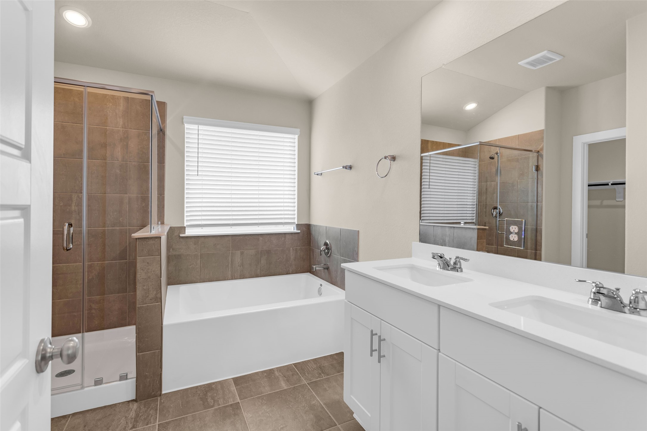 18095 Martin Pines Dr Property Photo 27